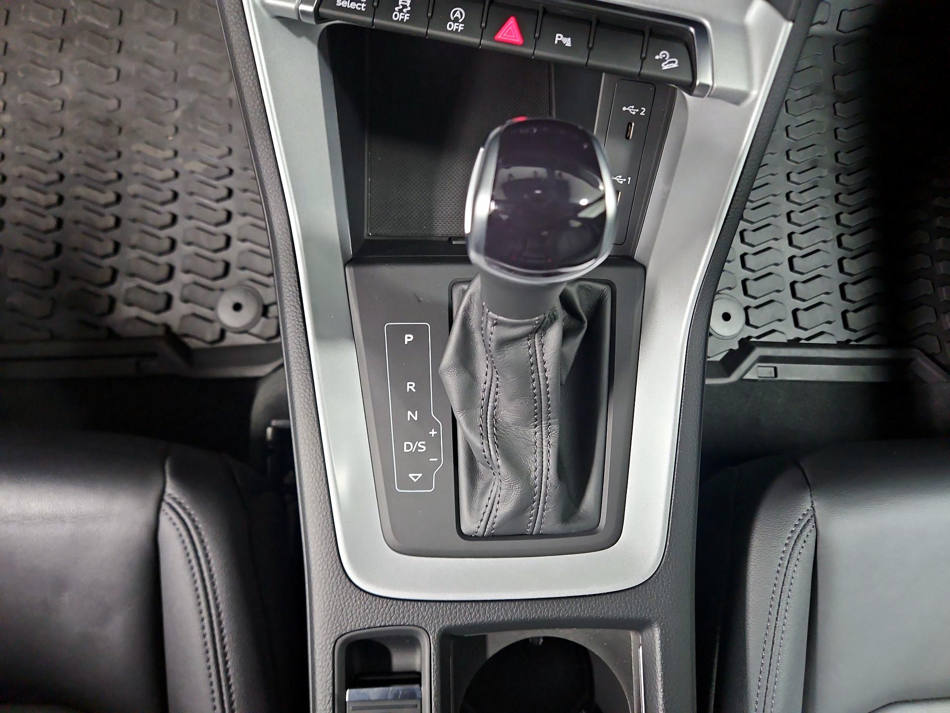 Thumbnail: 2023 Audi Q3 - 17