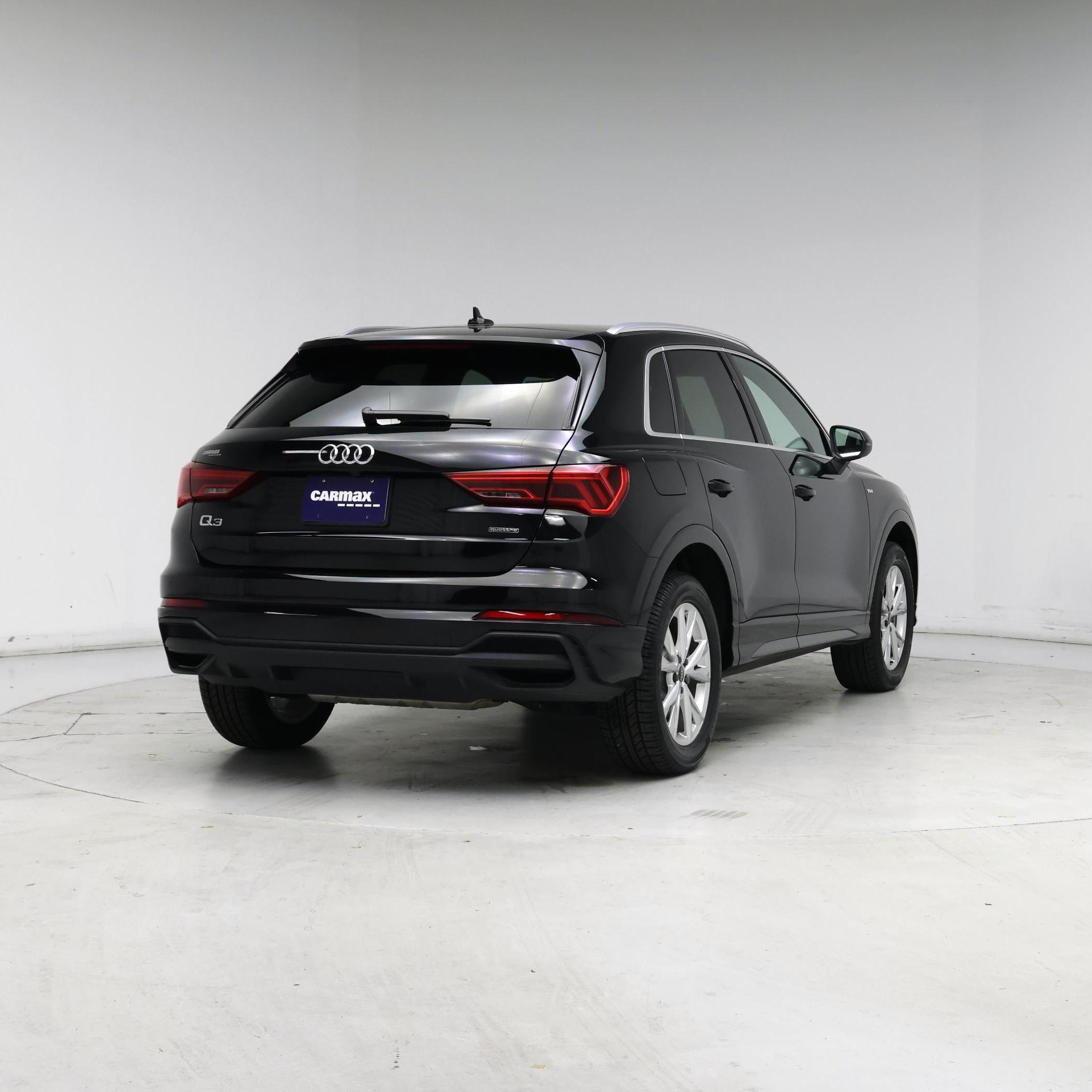 Thumbnail: 2023 Audi Q3 - 8