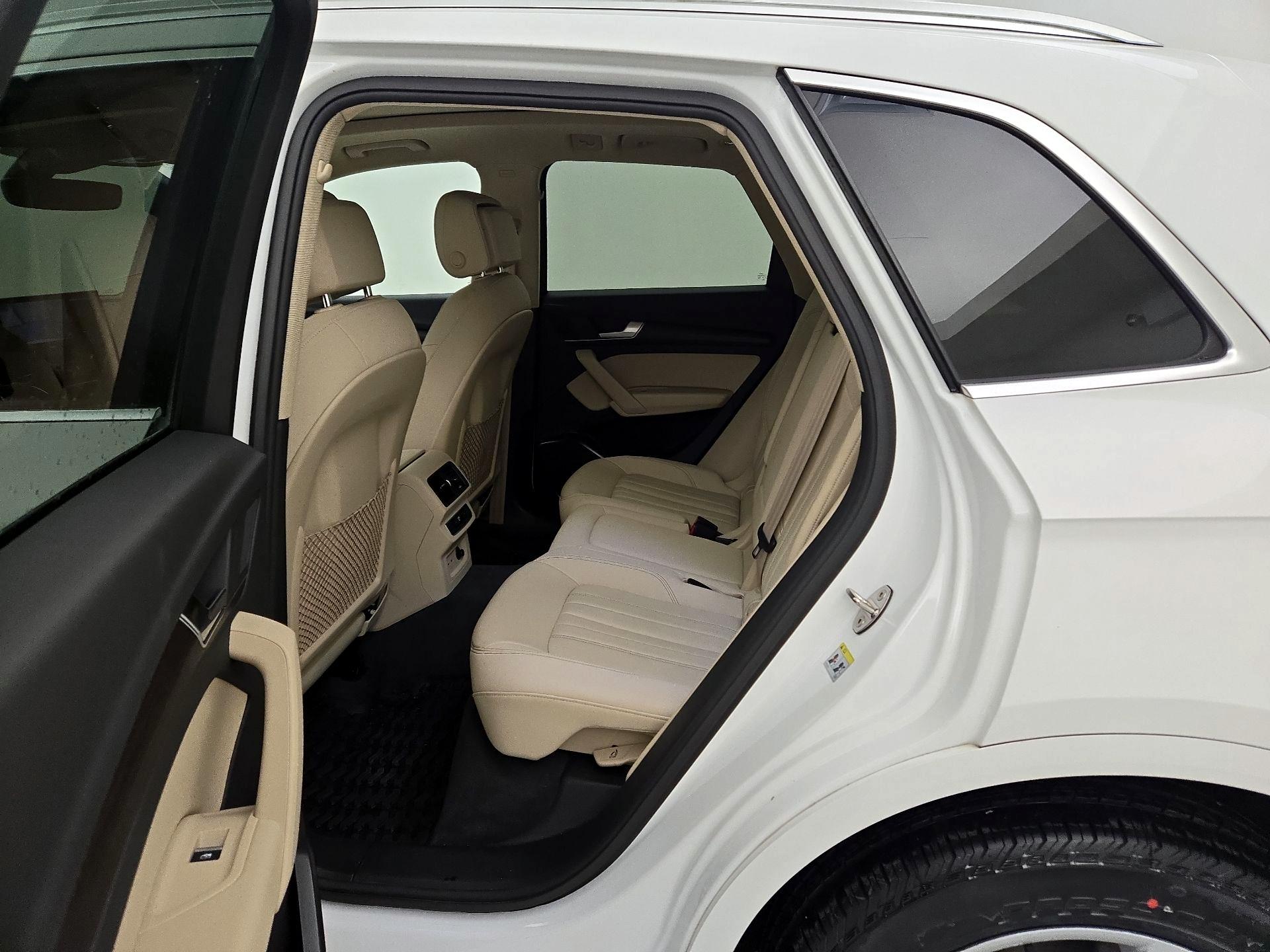 Thumbnail: 2022 Audi Q5 - 18