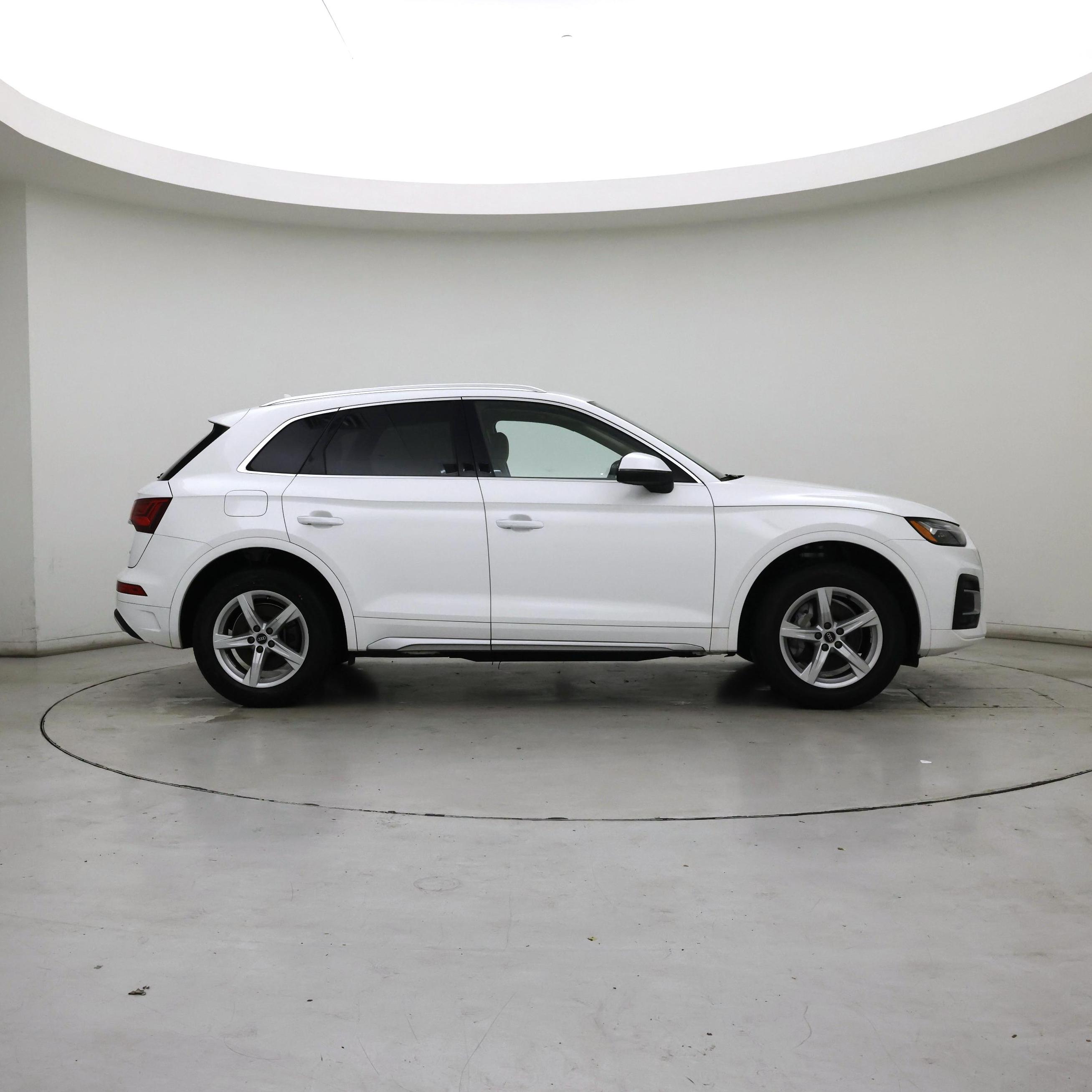 Thumbnail: 2022 Audi Q5 - 7