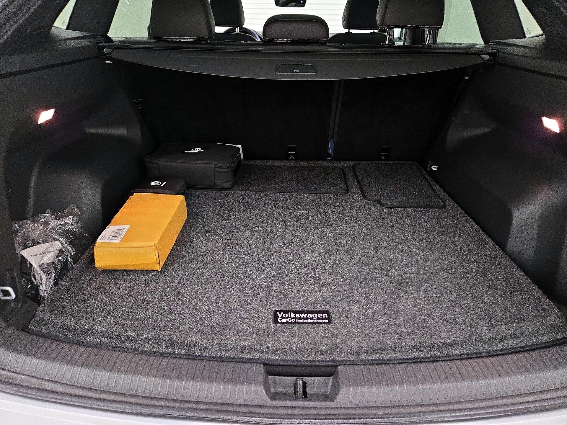 Thumbnail: 2022 Volkswagen Atlas - 18