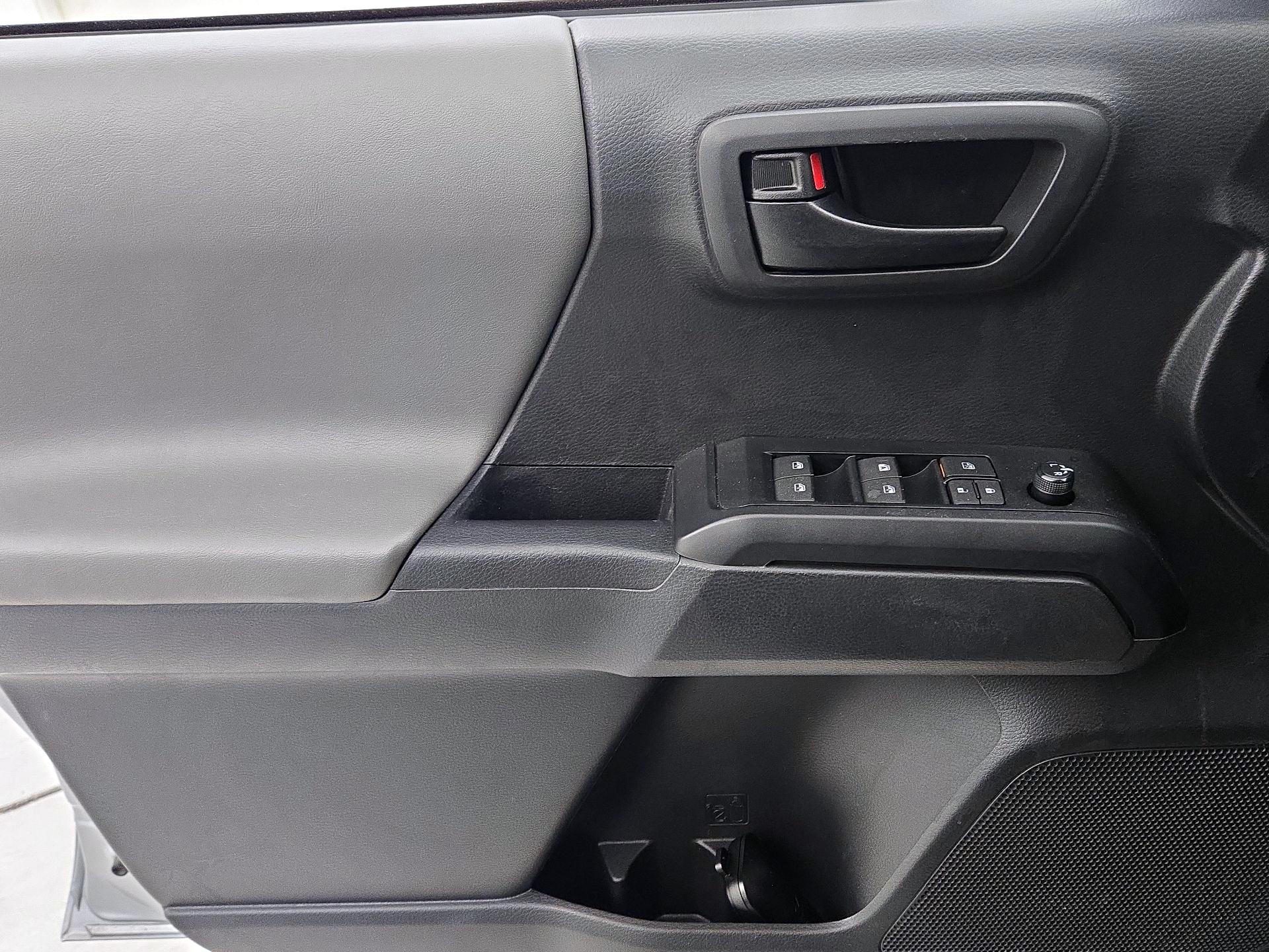 Thumbnail: 2023 Toyota Tacoma - 12