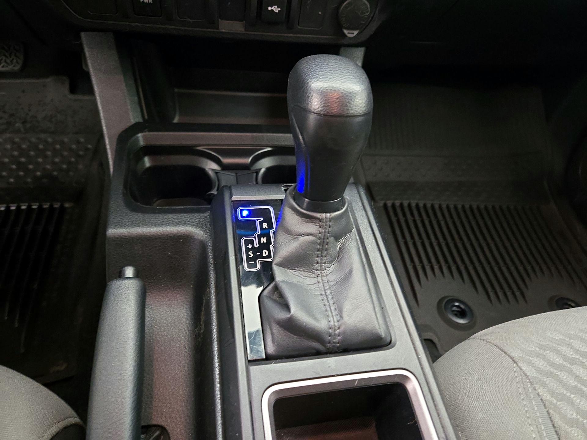 Thumbnail: 2023 Toyota Tacoma - 17