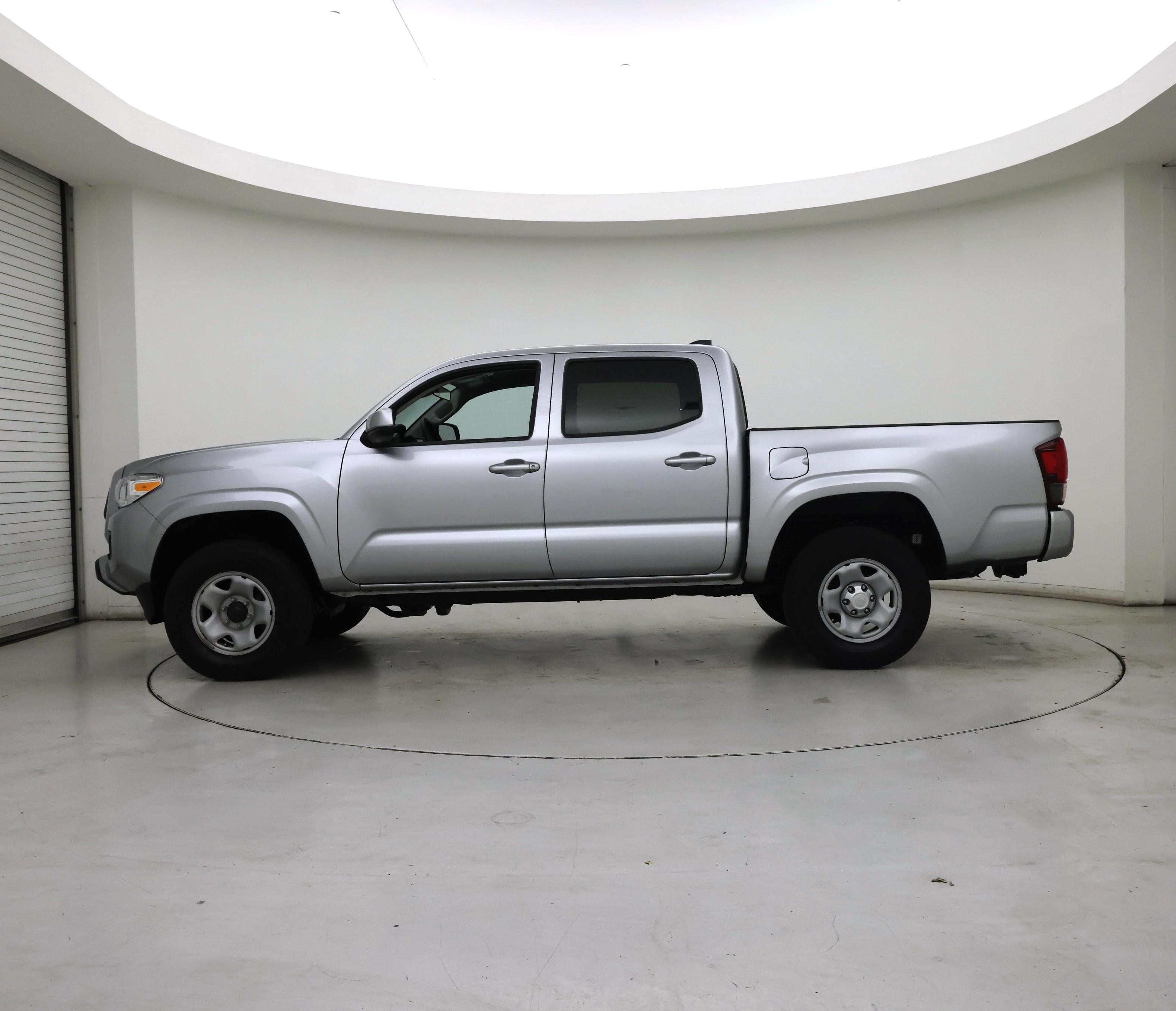 Thumbnail: 2023 Toyota Tacoma - 3