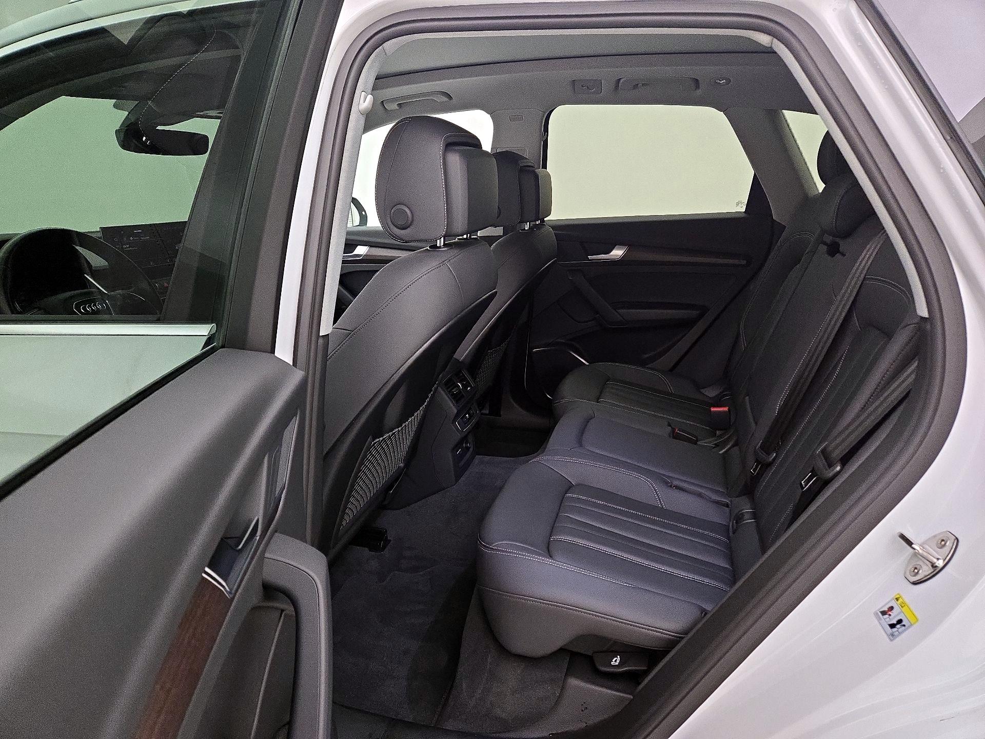 Thumbnail: 2022 Audi Q5 - 18