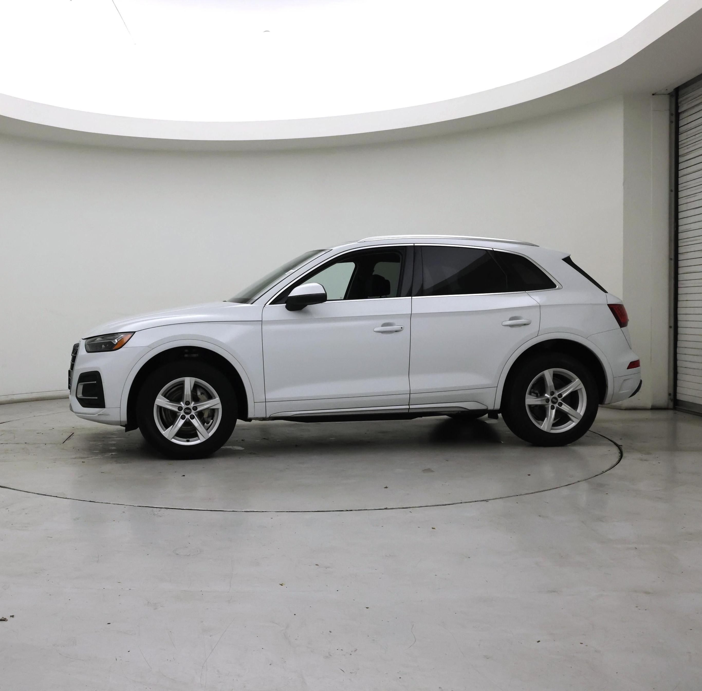 Thumbnail: 2022 Audi Q5 - 3