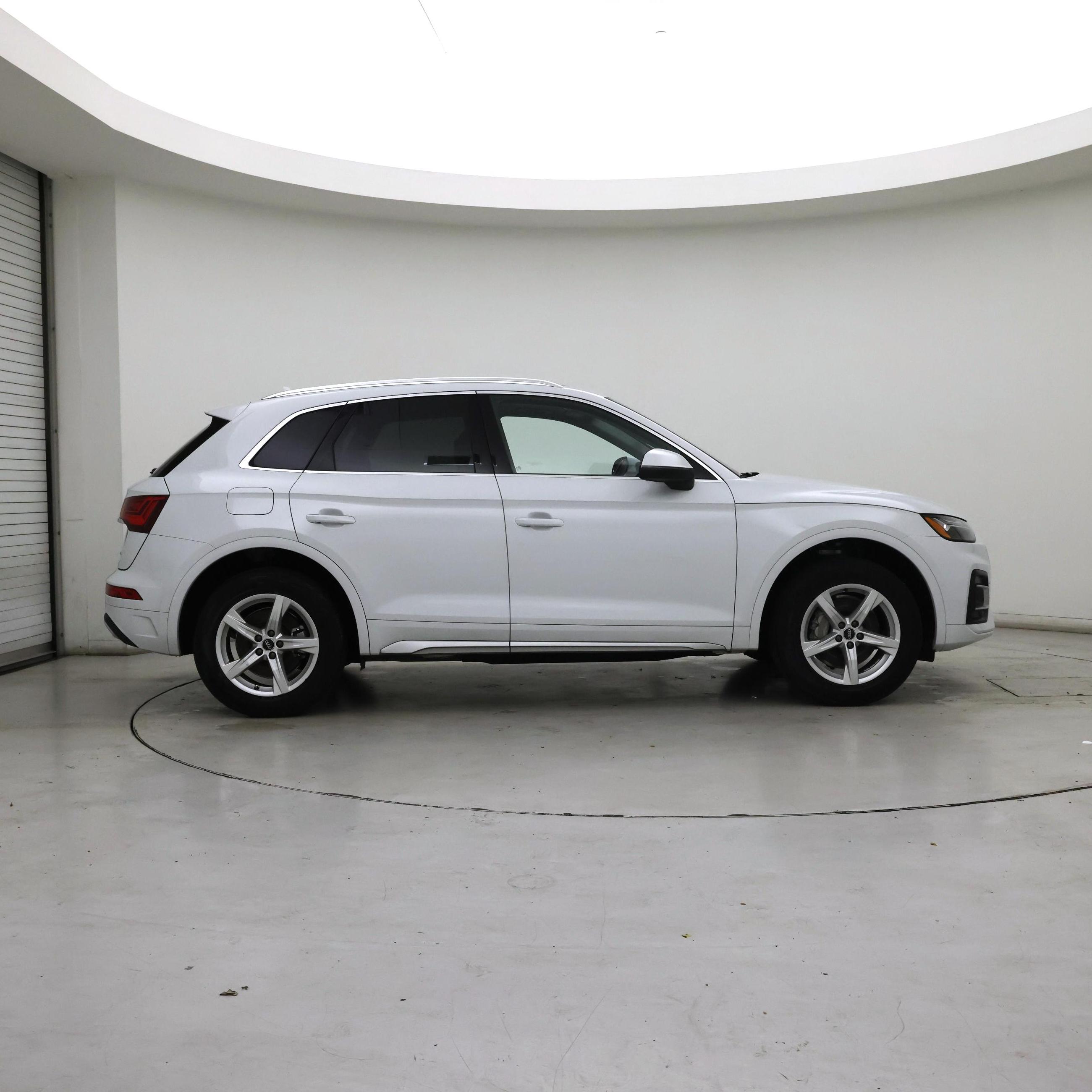 Thumbnail: 2022 Audi Q5 - 7