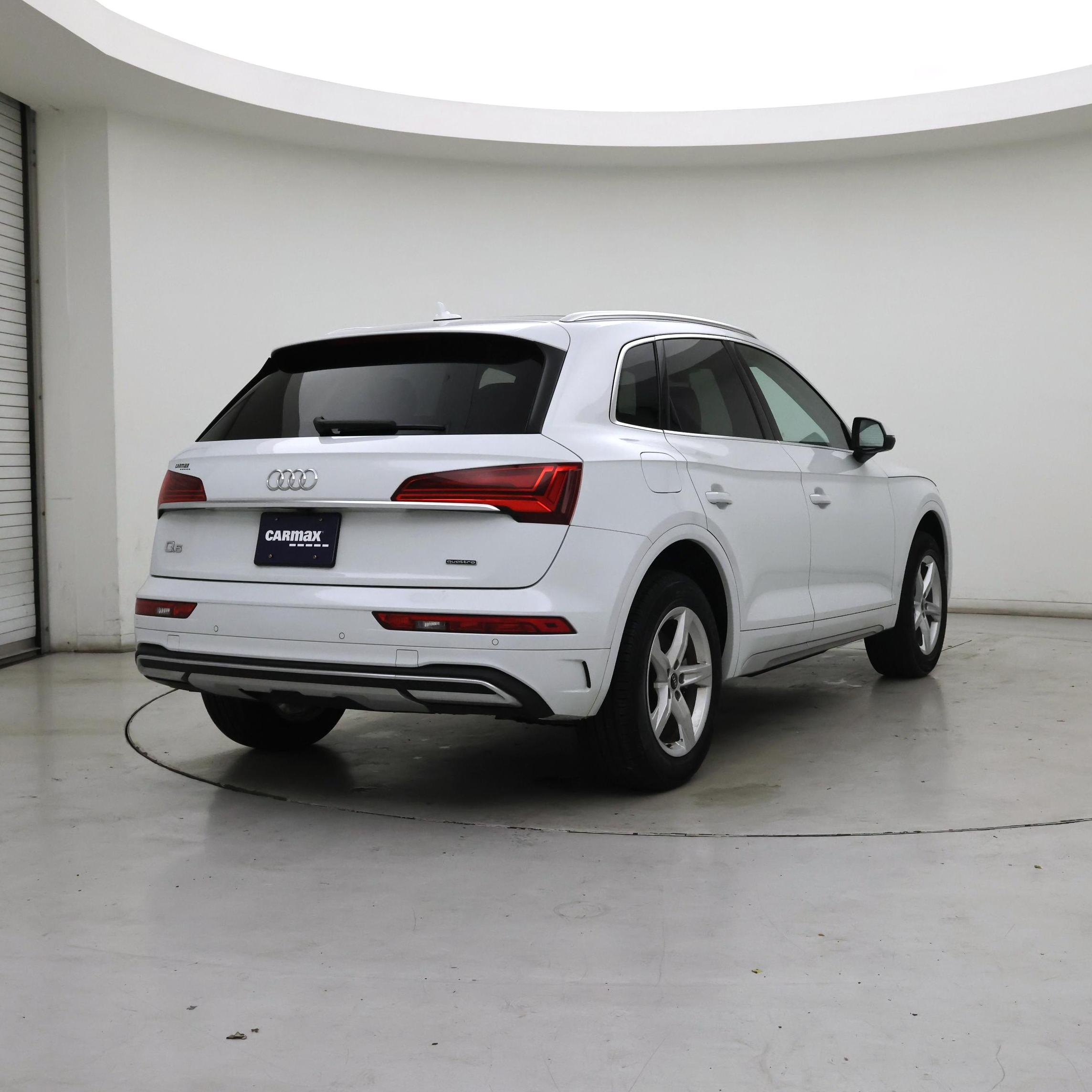 Thumbnail: 2022 Audi Q5 - 8