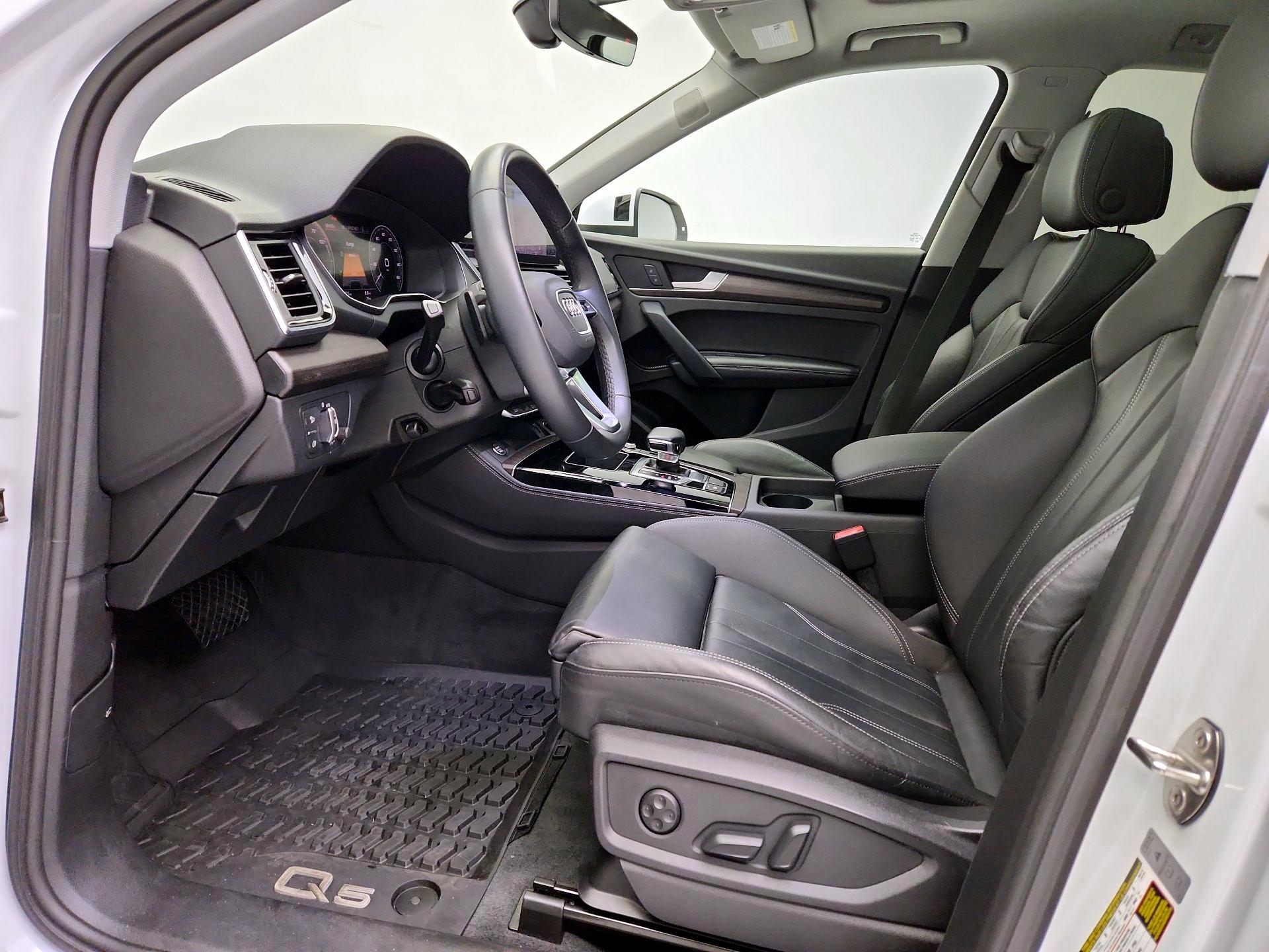 Thumbnail: 2023 Audi Q5 - 11