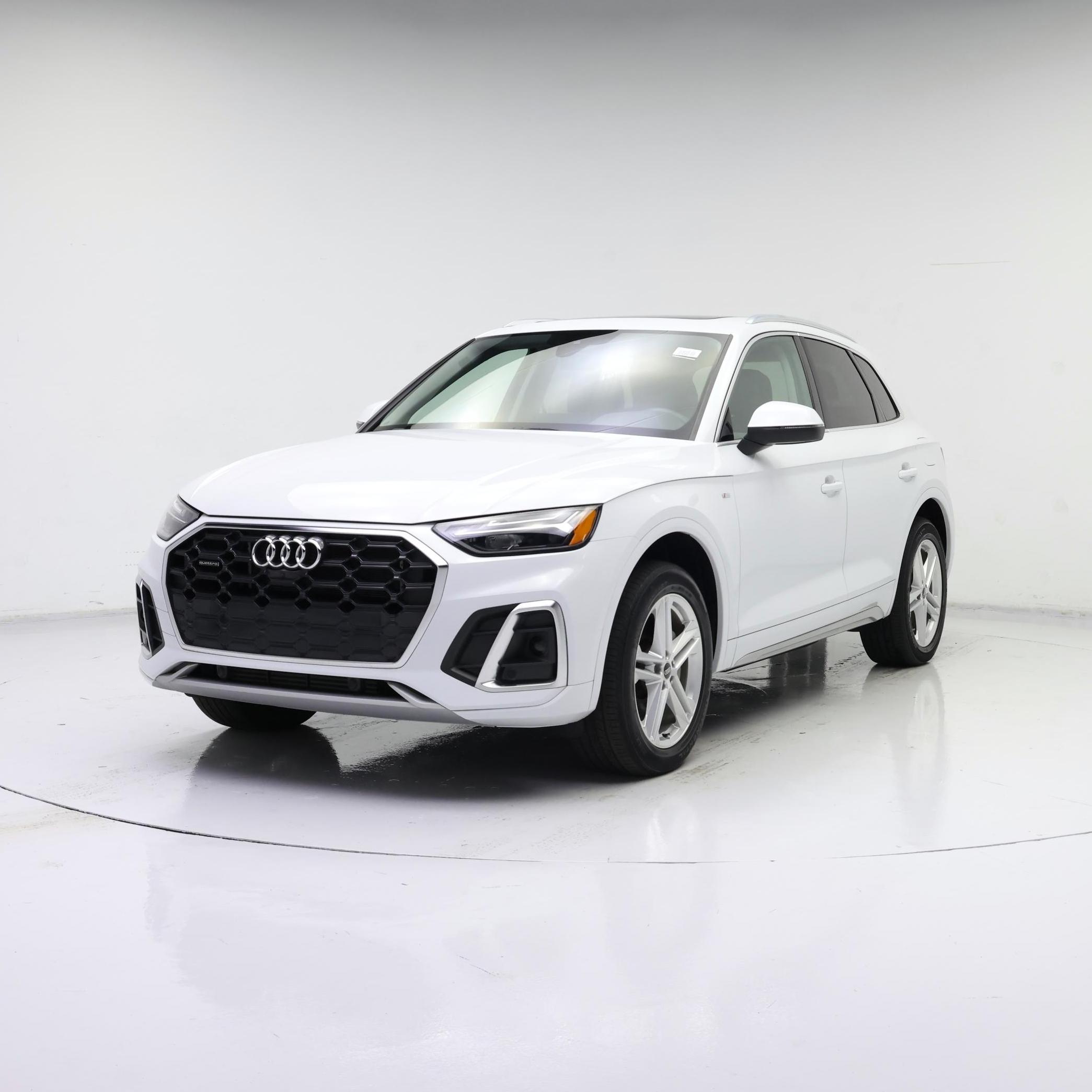 Thumbnail: 2023 Audi Q5 - 4