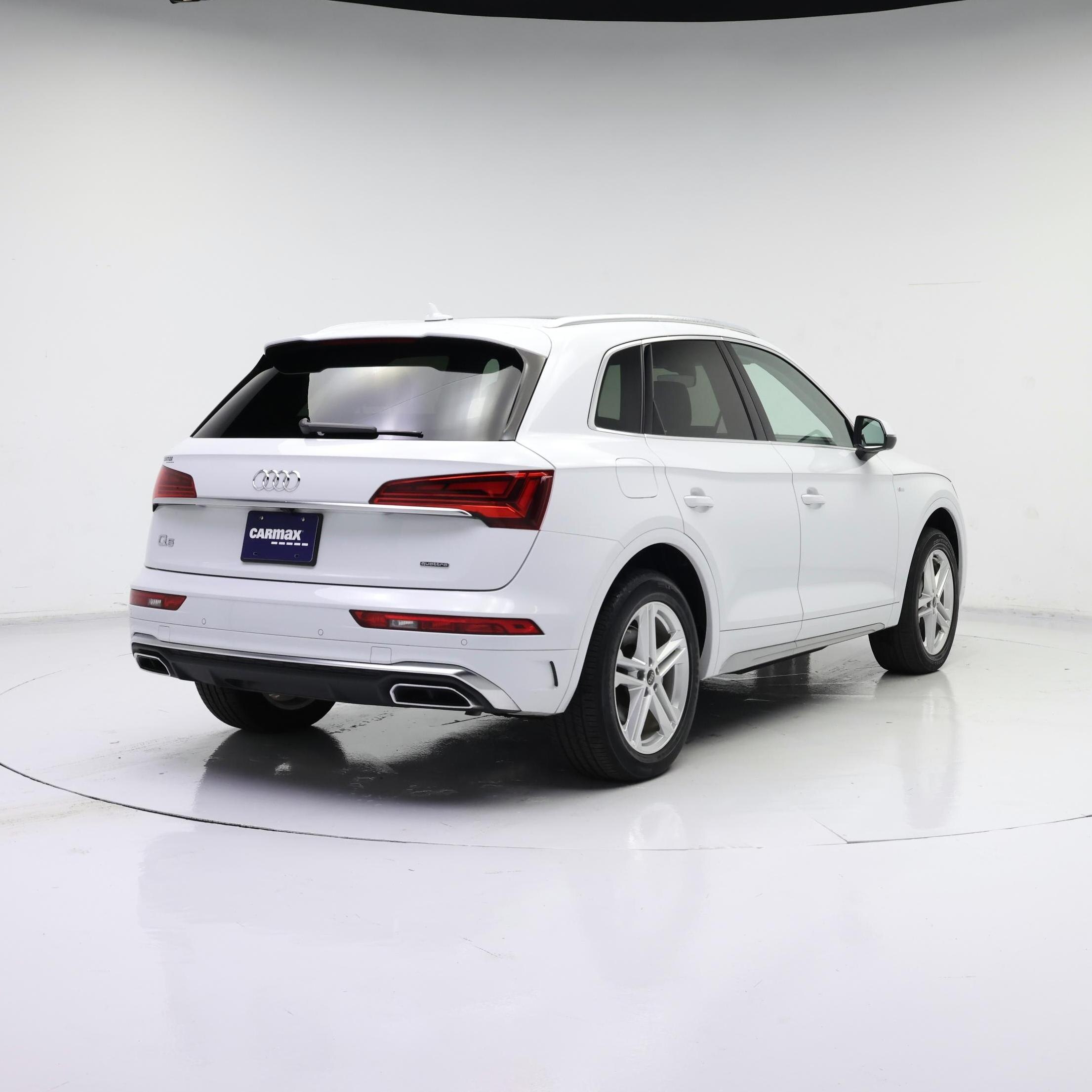 Thumbnail: 2023 Audi Q5 - 8