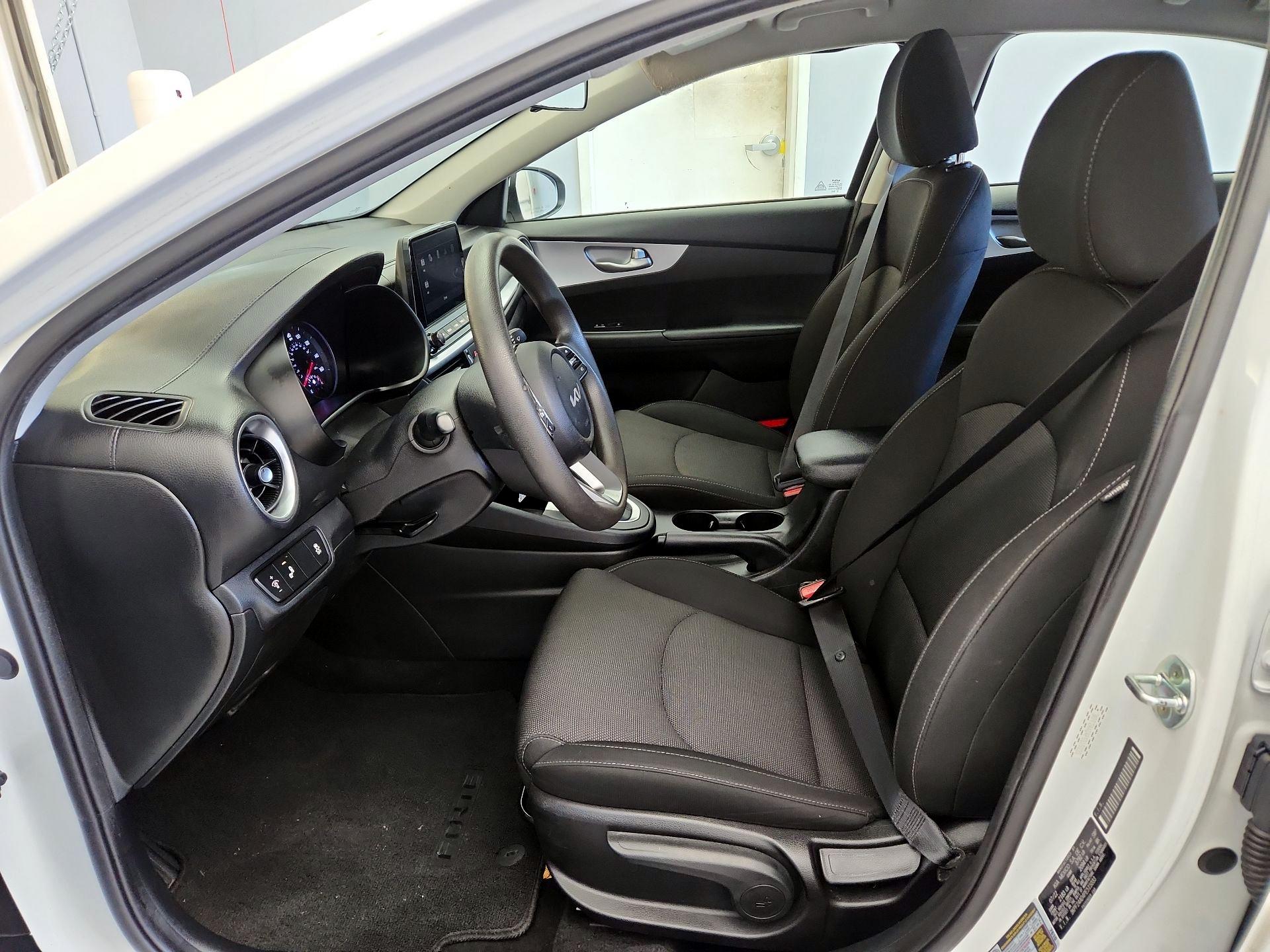 Thumbnail: 2023 Kia Forte - 11