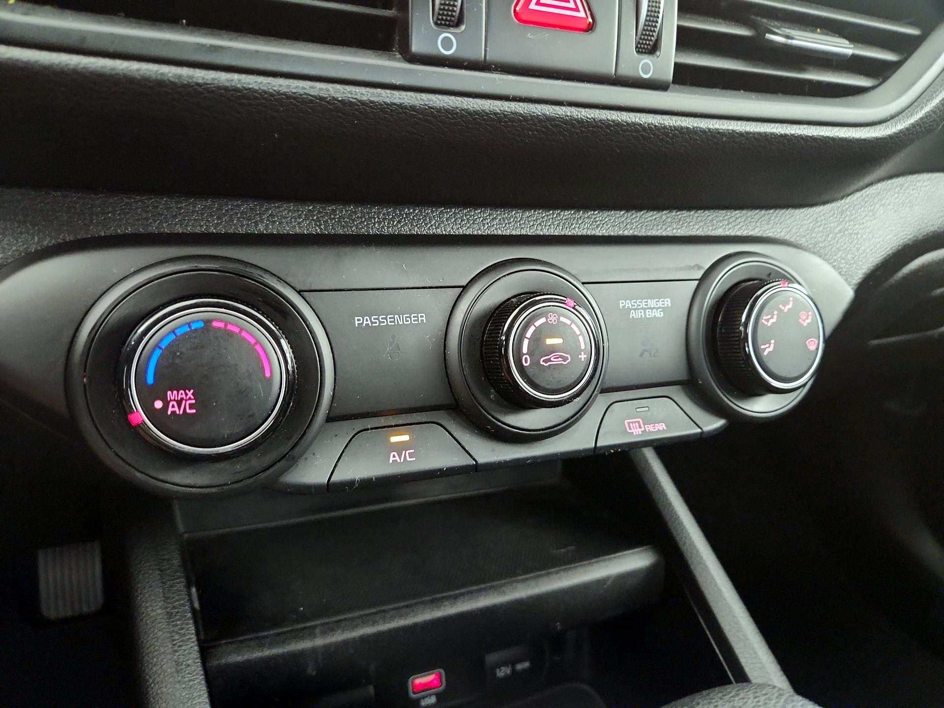 Thumbnail: 2023 Kia Forte - 16