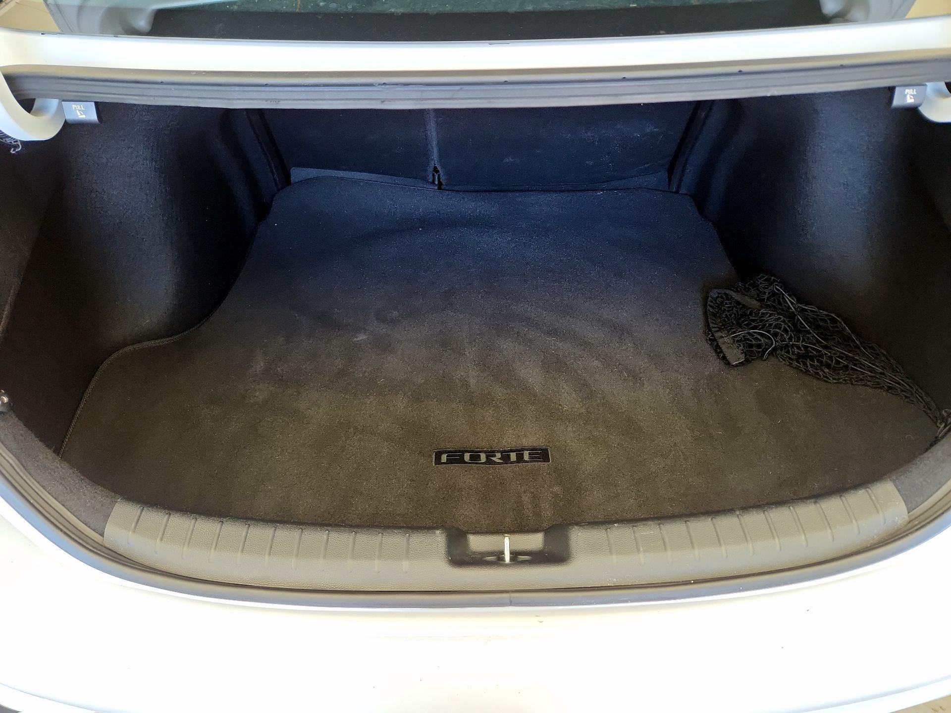 Thumbnail: 2023 Kia Forte - 20