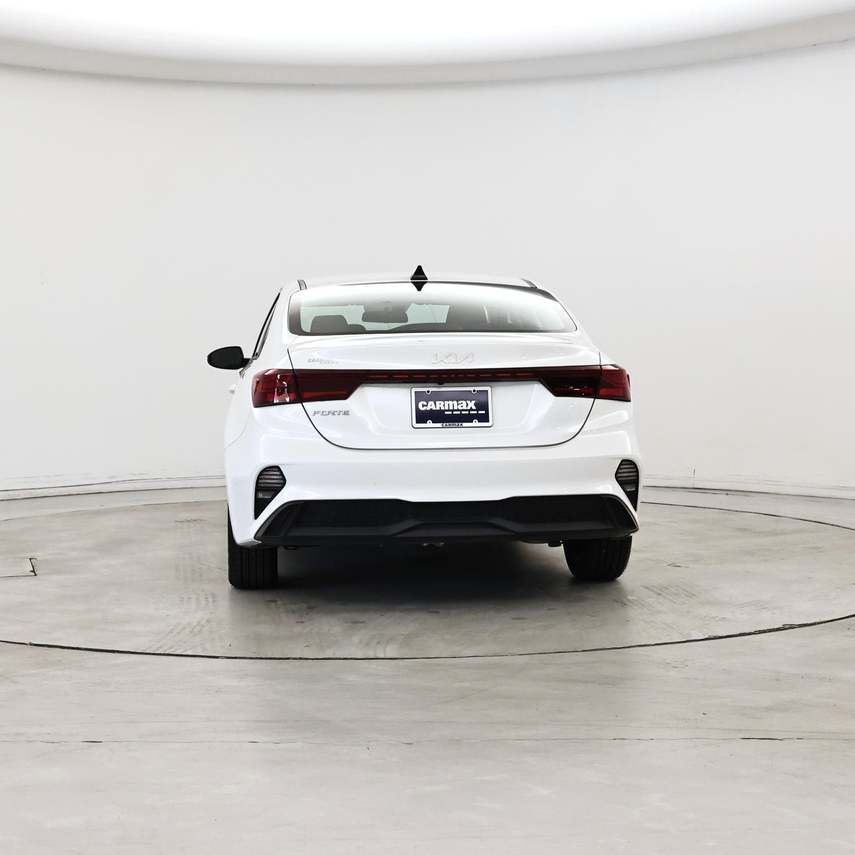 Thumbnail: 2023 Kia Forte - 6