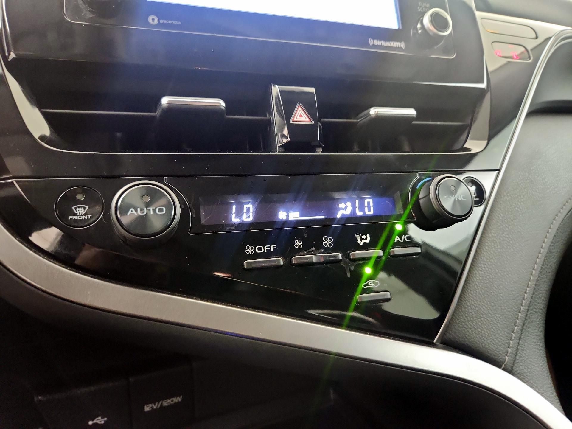 Thumbnail: 2022 Toyota Camry - 14