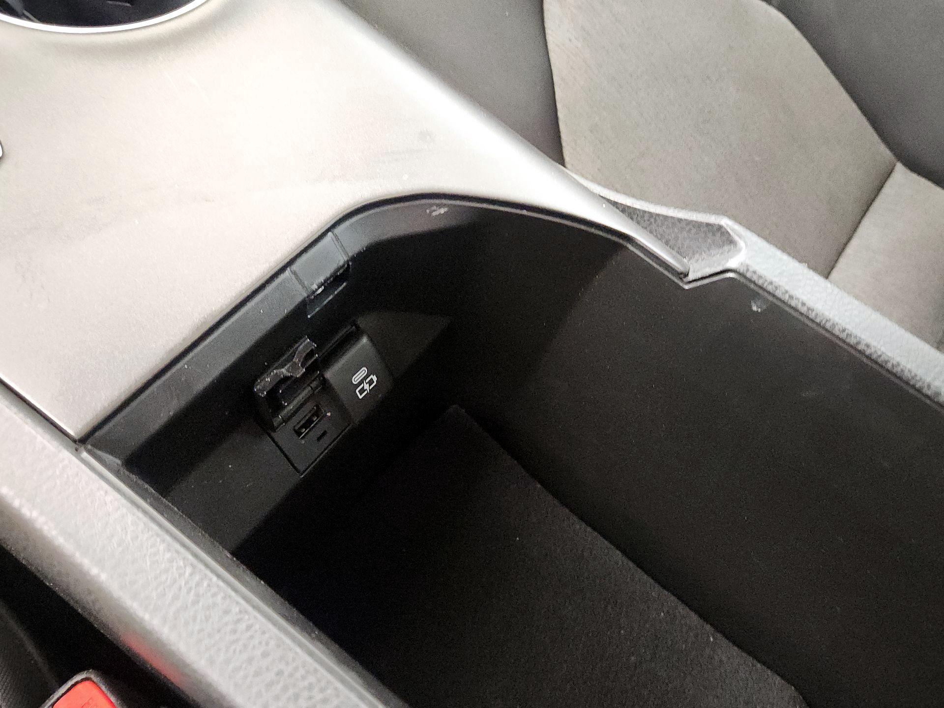 Thumbnail: 2022 Toyota Camry - 16