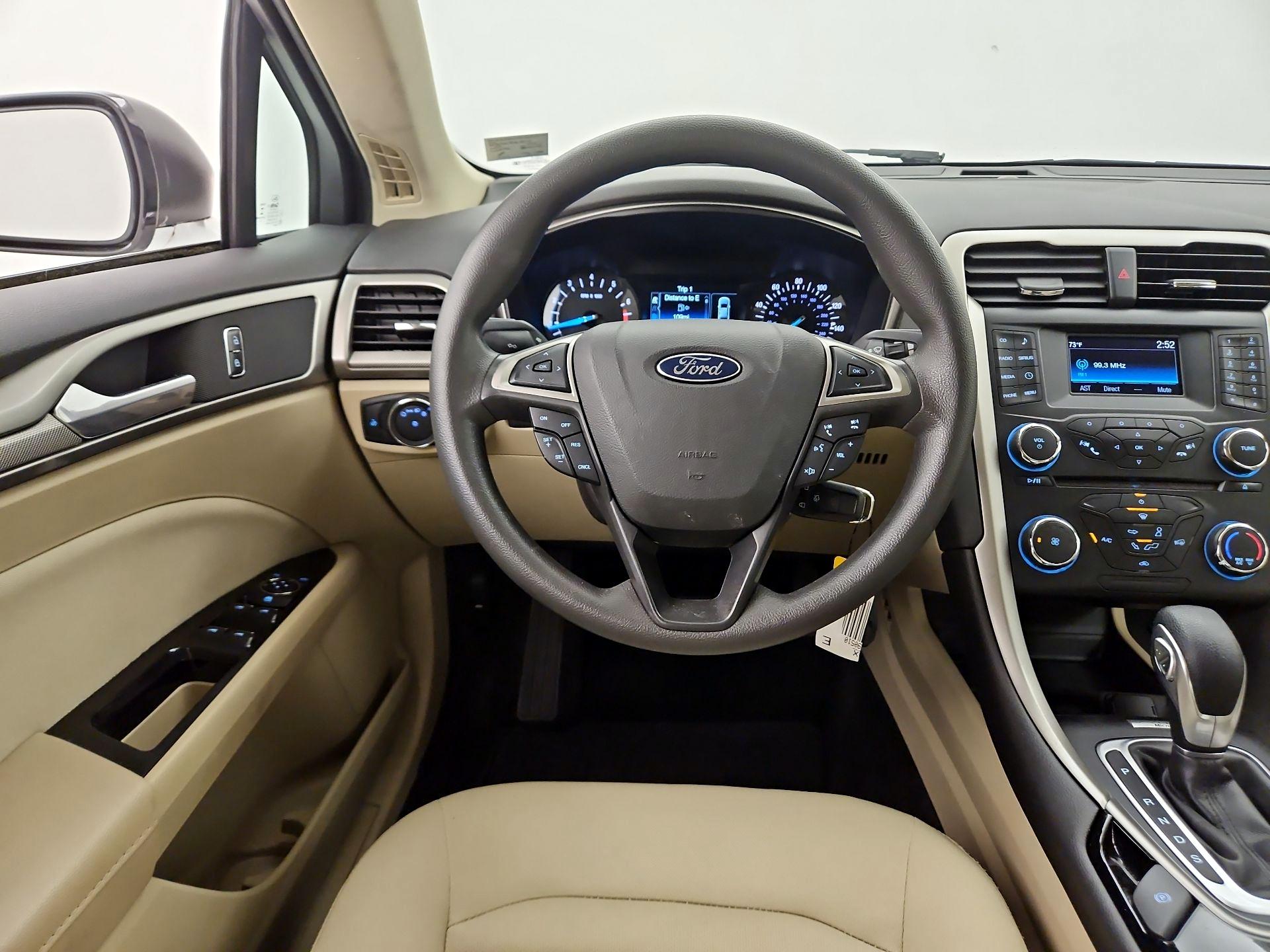 Thumbnail: 2015 Ford Fusion - 10