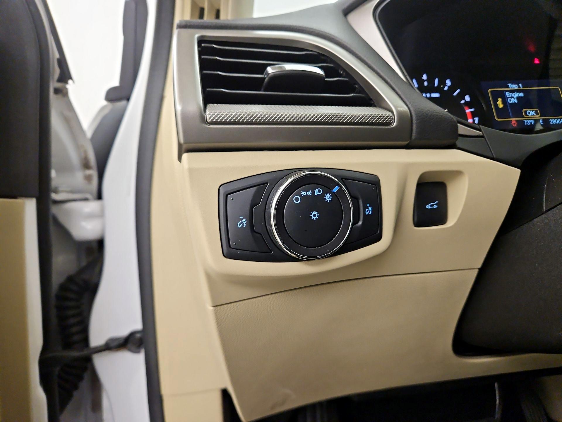 Thumbnail: 2015 Ford Fusion - 13