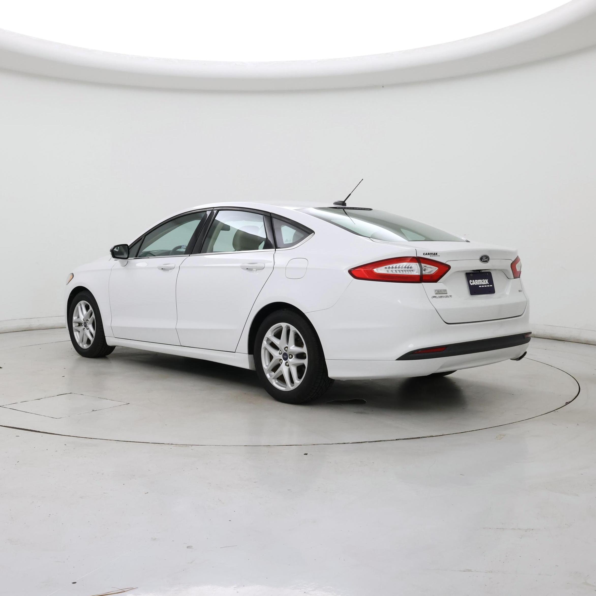 Thumbnail: 2015 Ford Fusion - 2