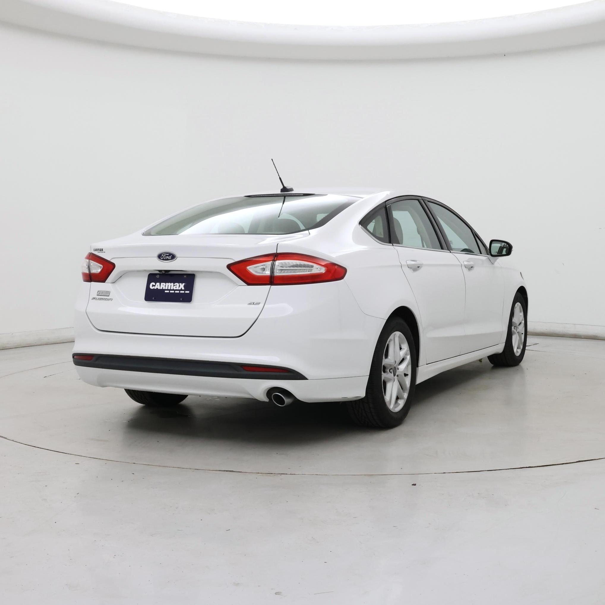 Thumbnail: 2015 Ford Fusion - 8