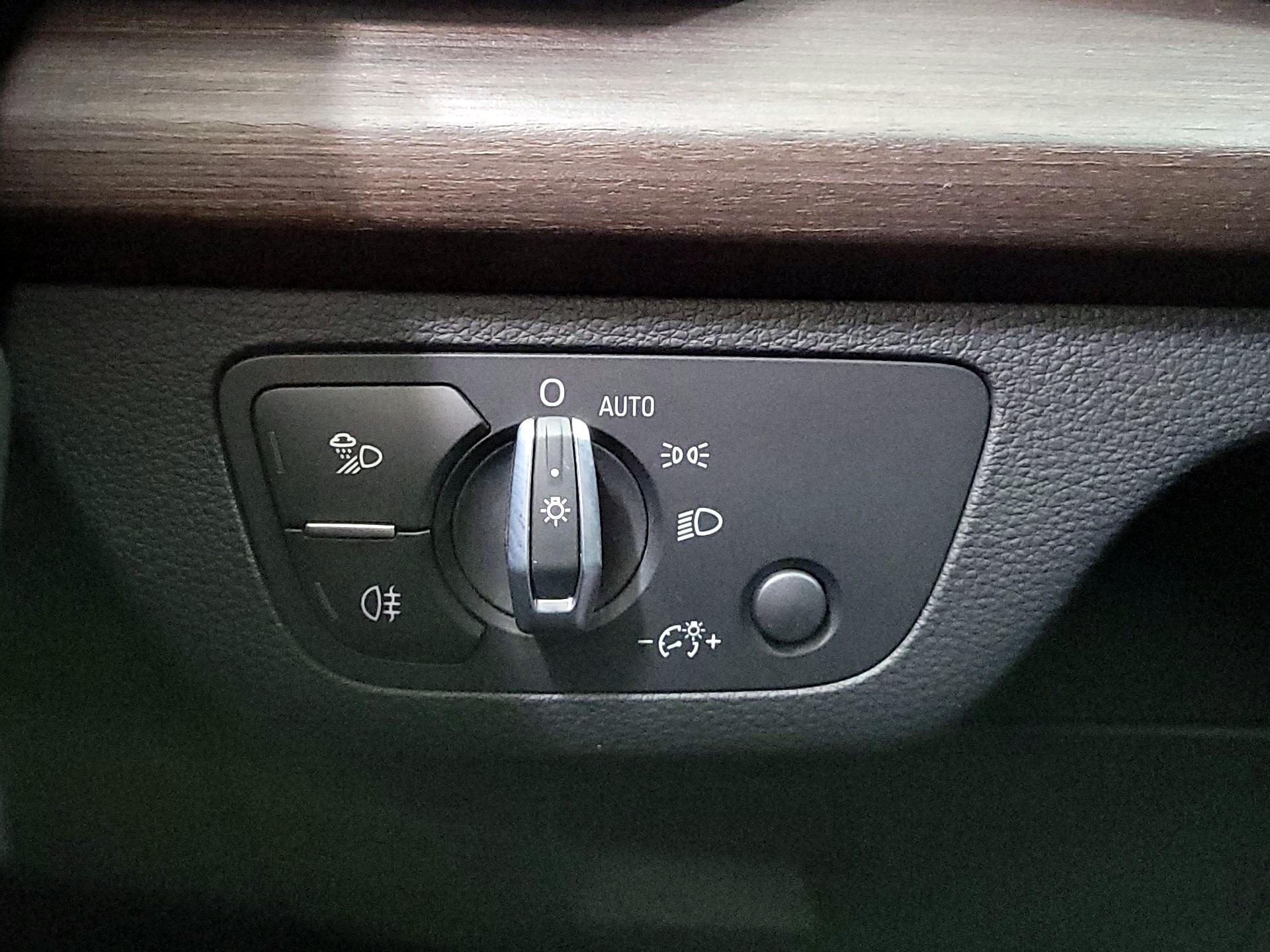 Thumbnail: 2023 Audi Q5 - 13