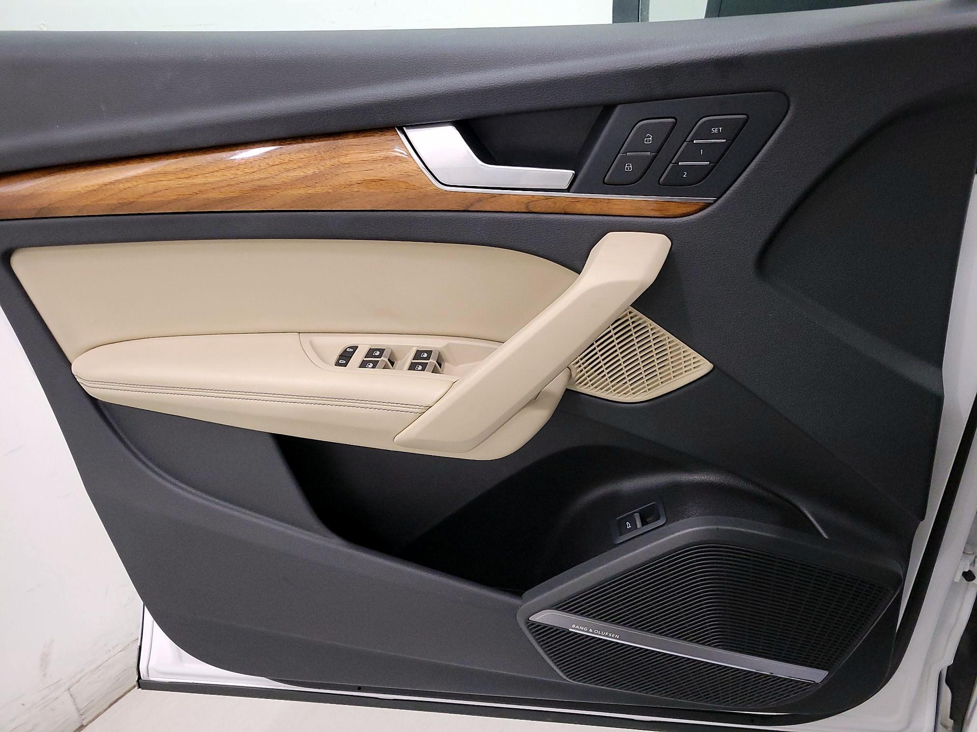 Thumbnail: 2023 Audi Q5 - 12