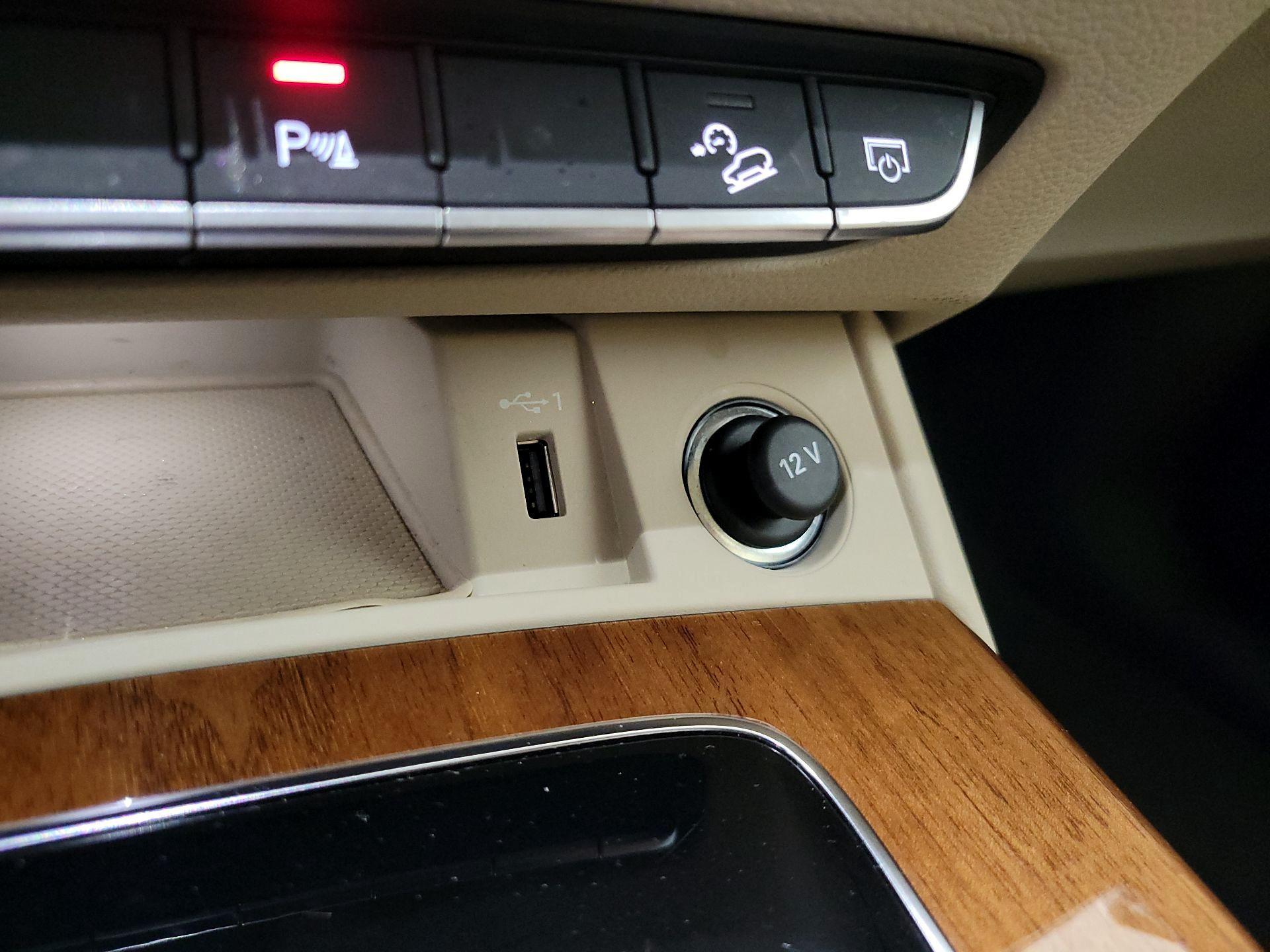 Thumbnail: 2023 Audi Q5 - 18