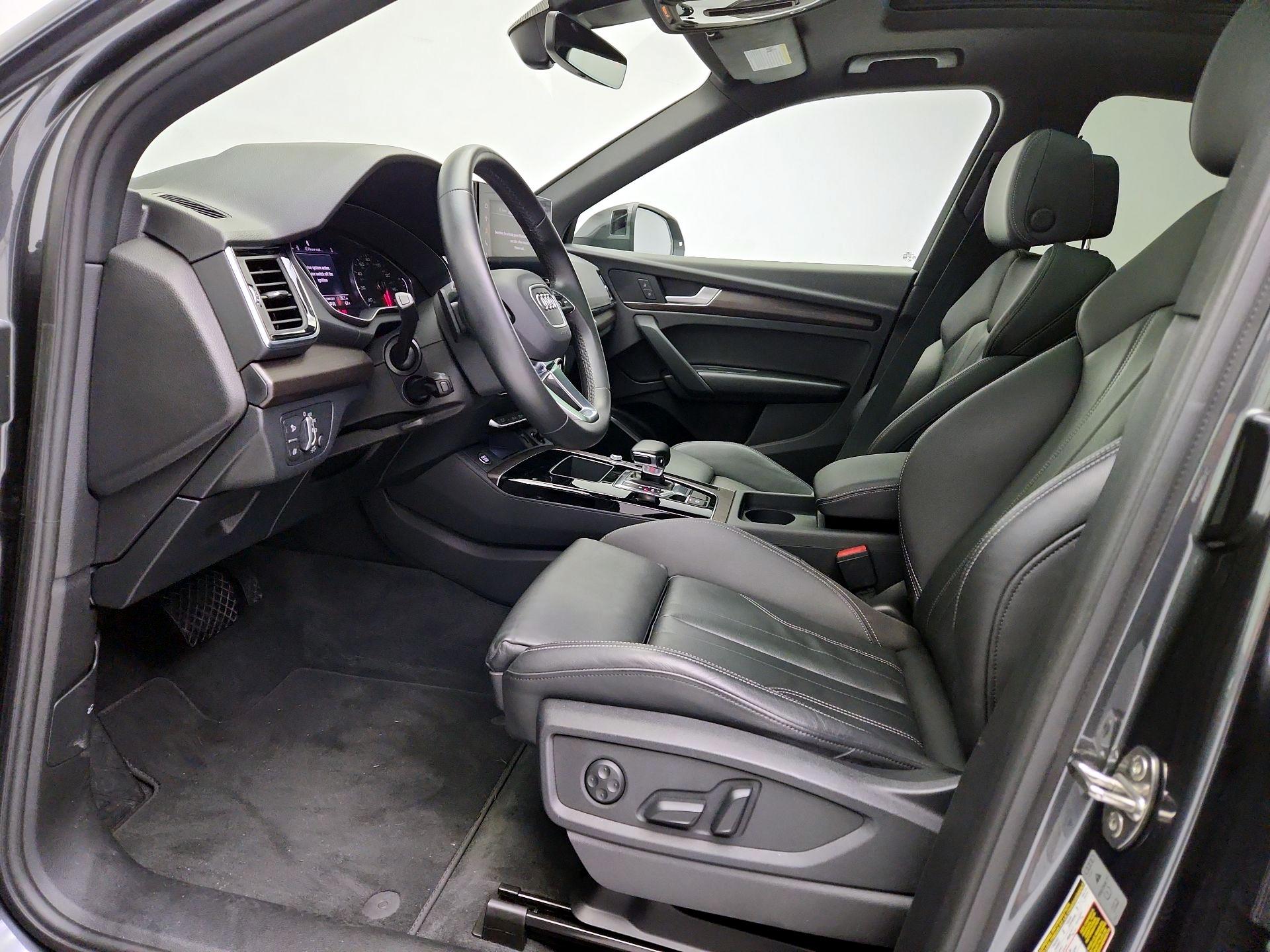 Thumbnail: 2023 Audi Q5 - 11