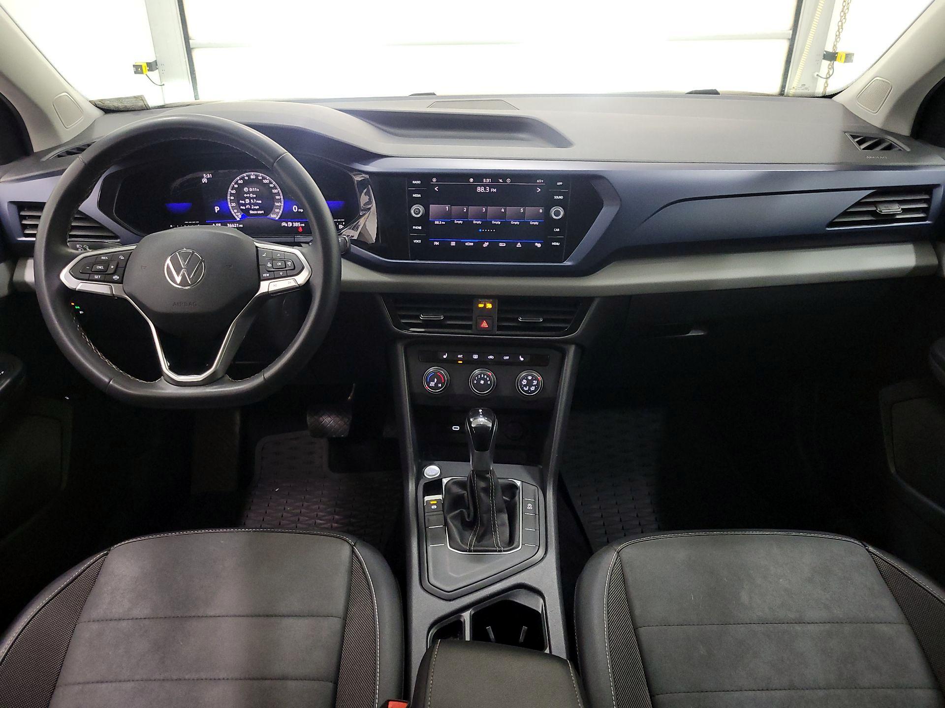 Thumbnail: 2022 Volkswagen Taos - 9