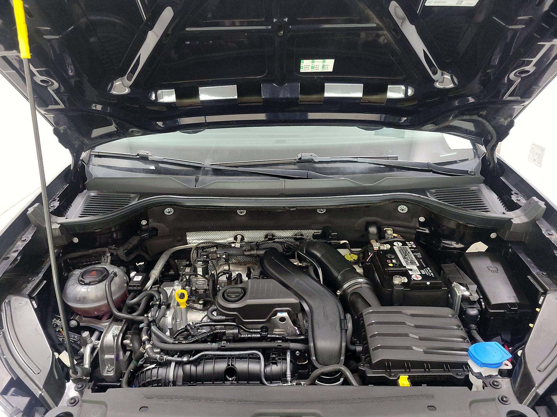 Thumbnail: 2022 Volkswagen Taos - 20