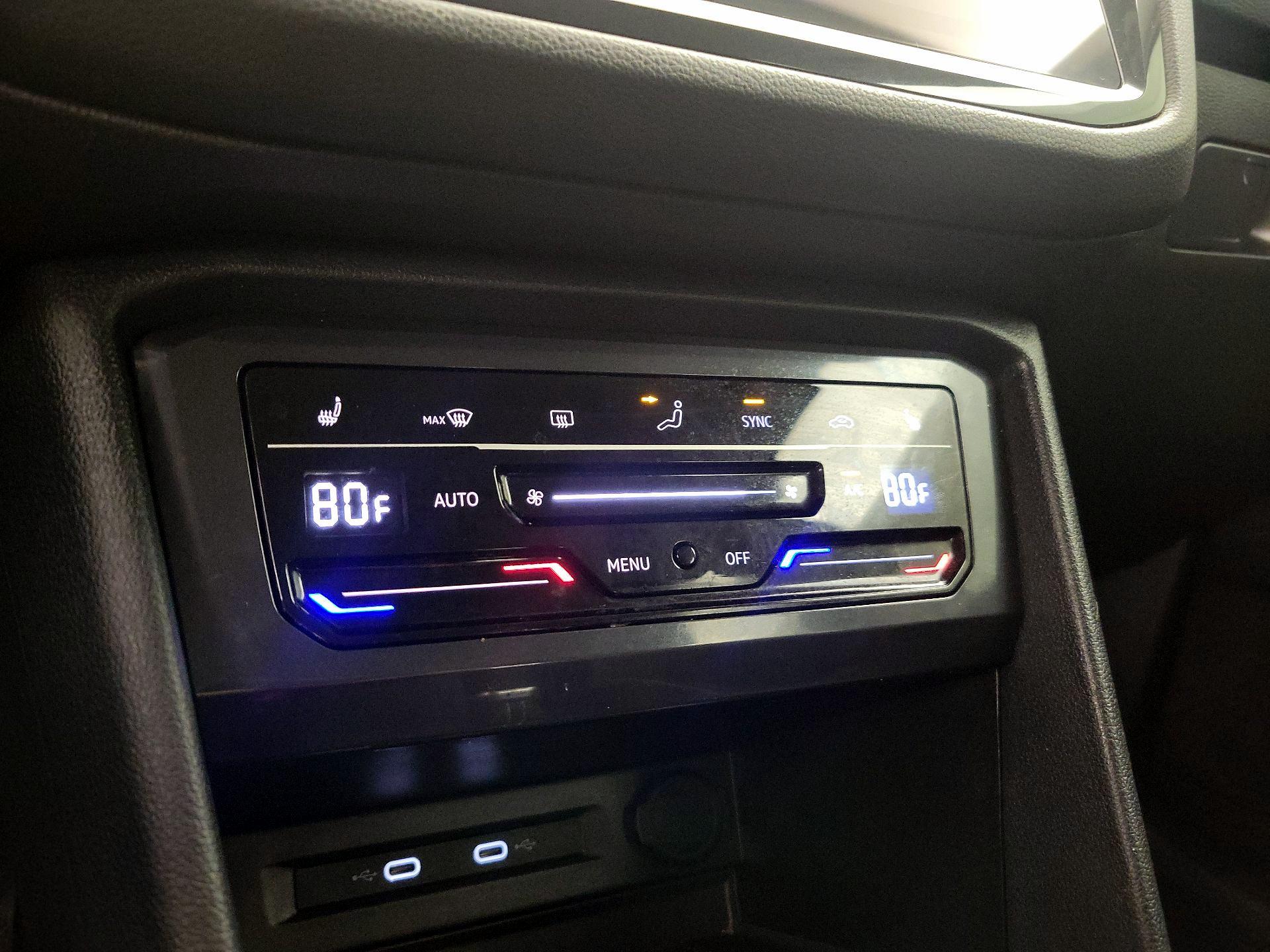 Thumbnail: 2022 Volkswagen Tiguan - 16