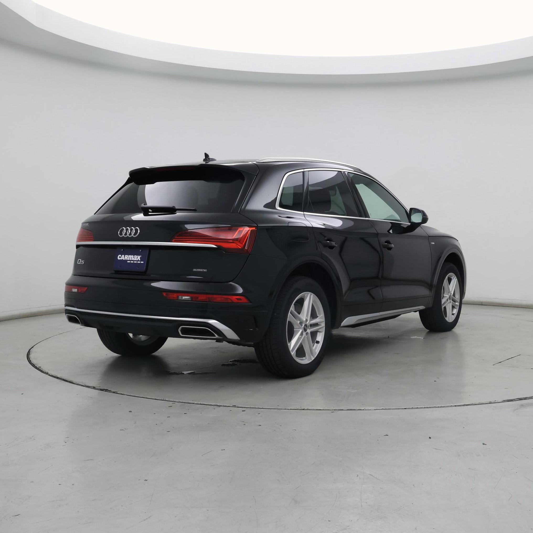 Thumbnail: 2024 Audi Q5 - 8