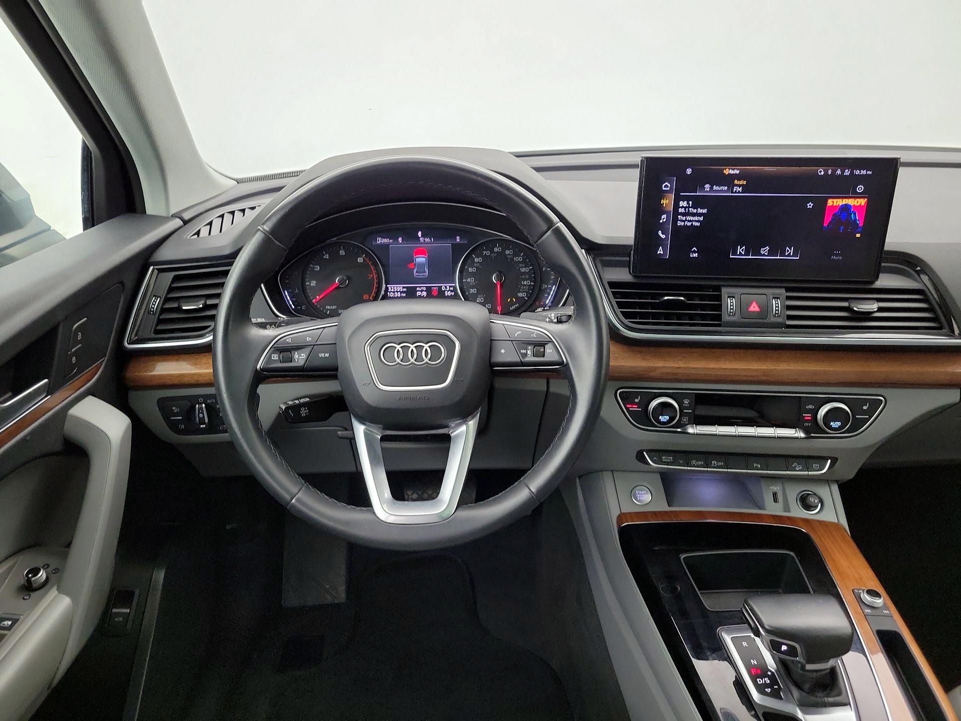 Thumbnail: 2022 Audi Q5 - 10