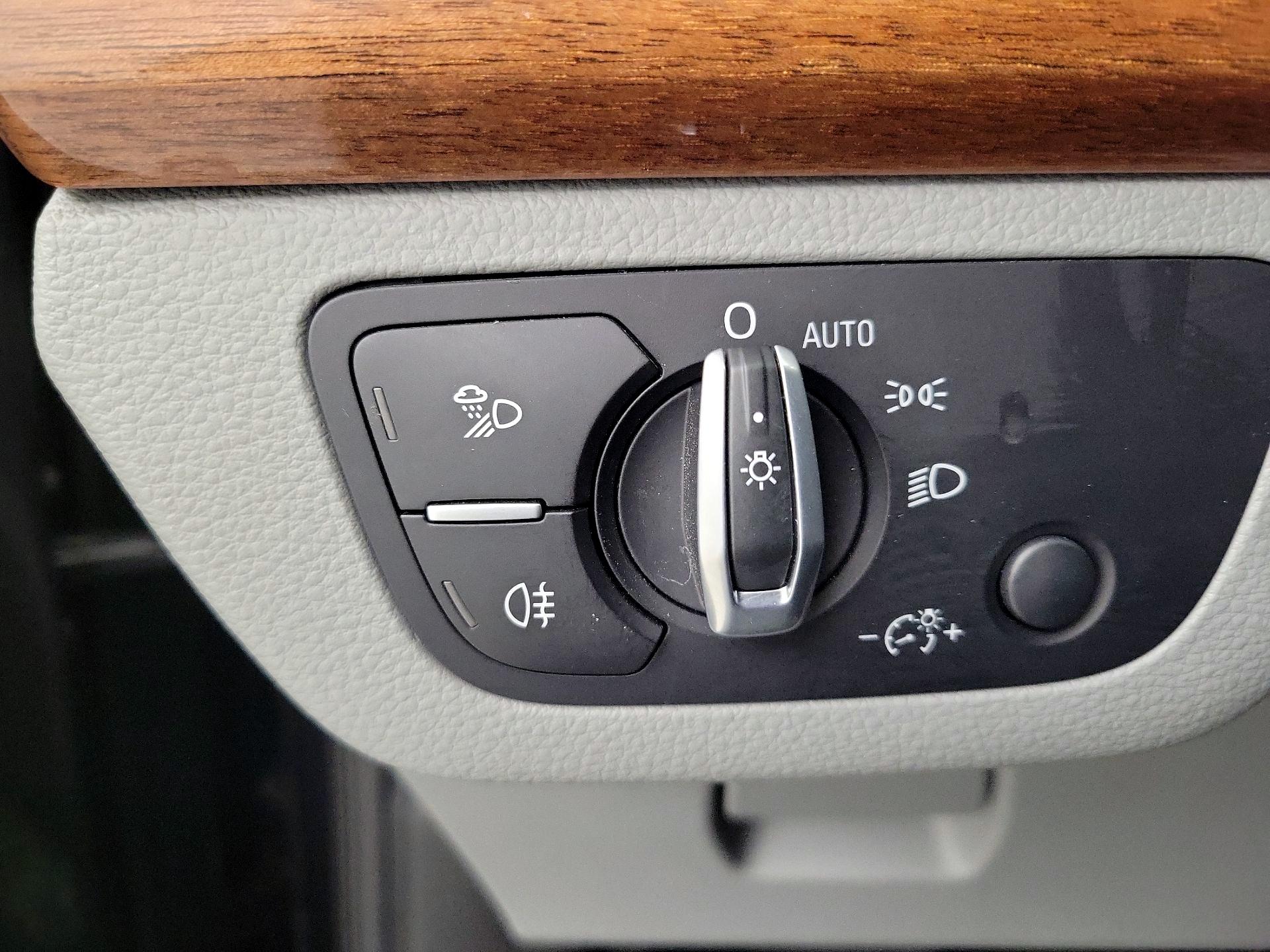 Thumbnail: 2022 Audi Q5 - 13