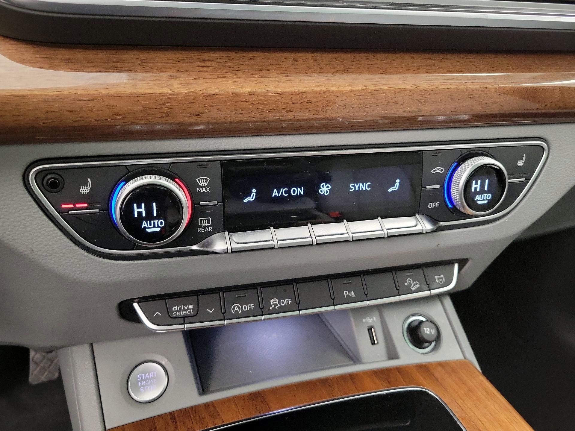 Thumbnail: 2022 Audi Q5 - 17