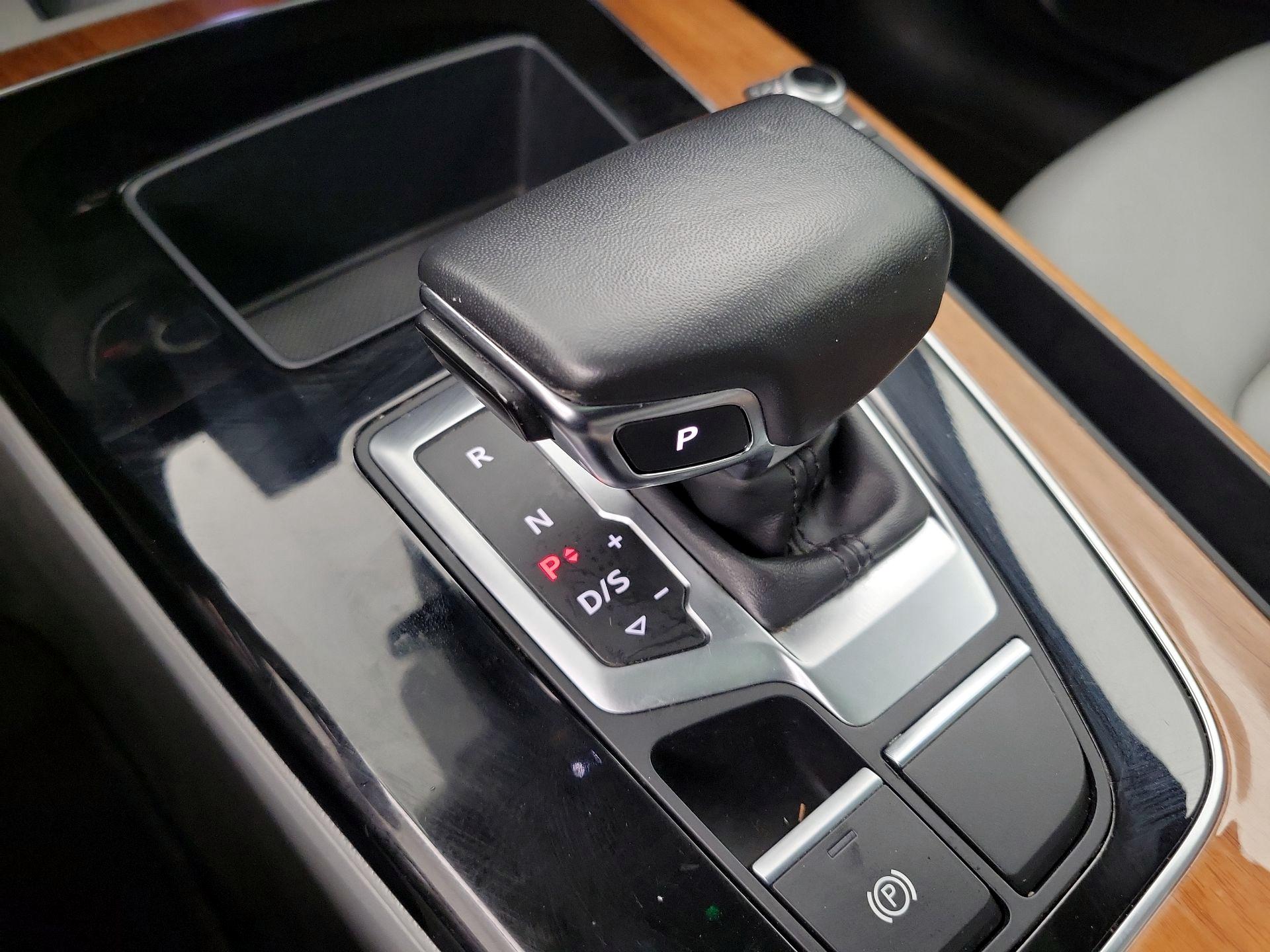 Thumbnail: 2022 Audi Q5 - 18