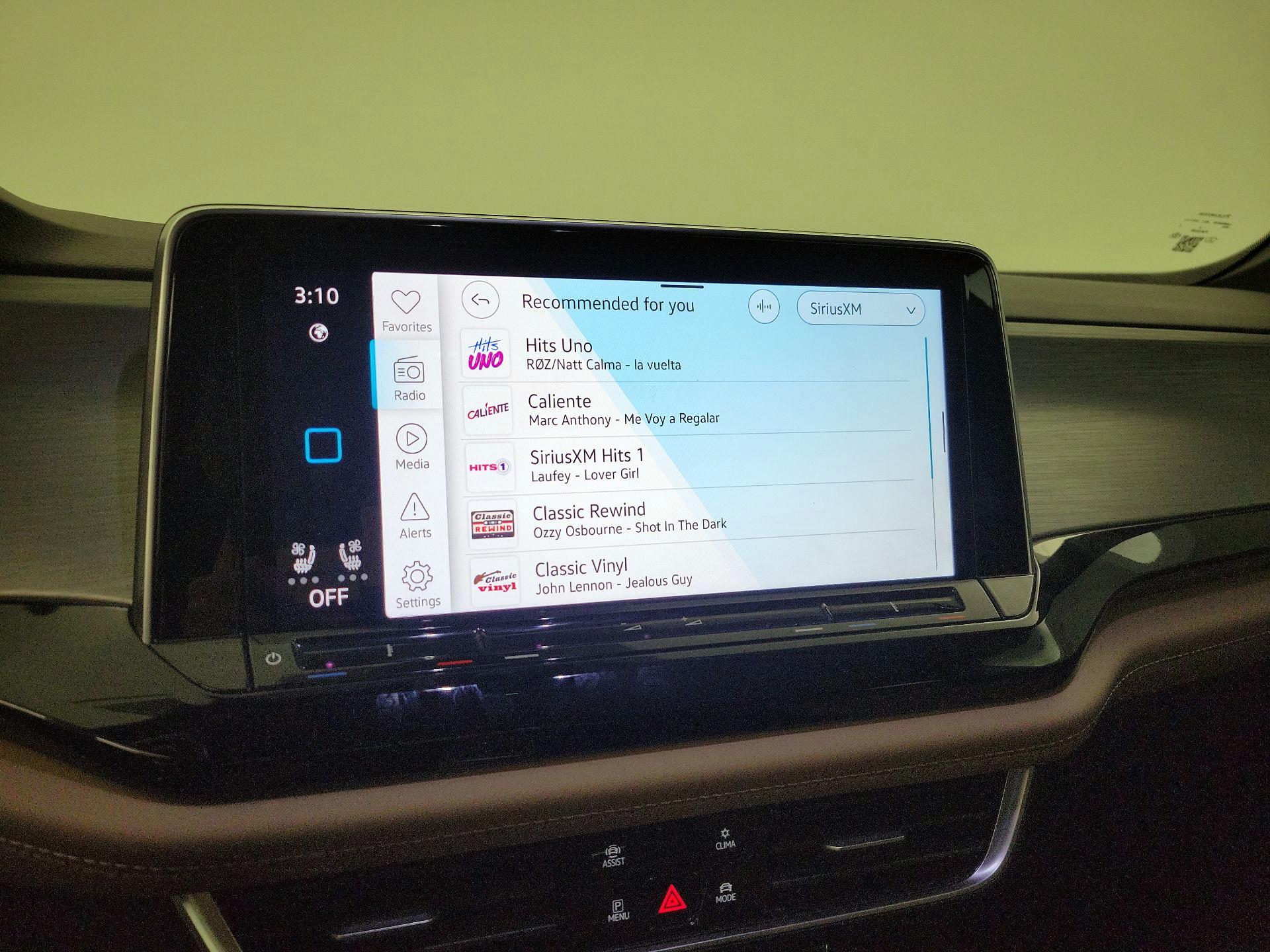 Thumbnail: 2024 Volkswagen Atlas - 15