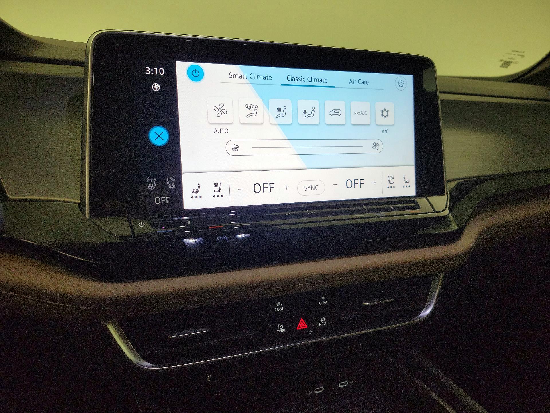 Thumbnail: 2024 Volkswagen Atlas - 16