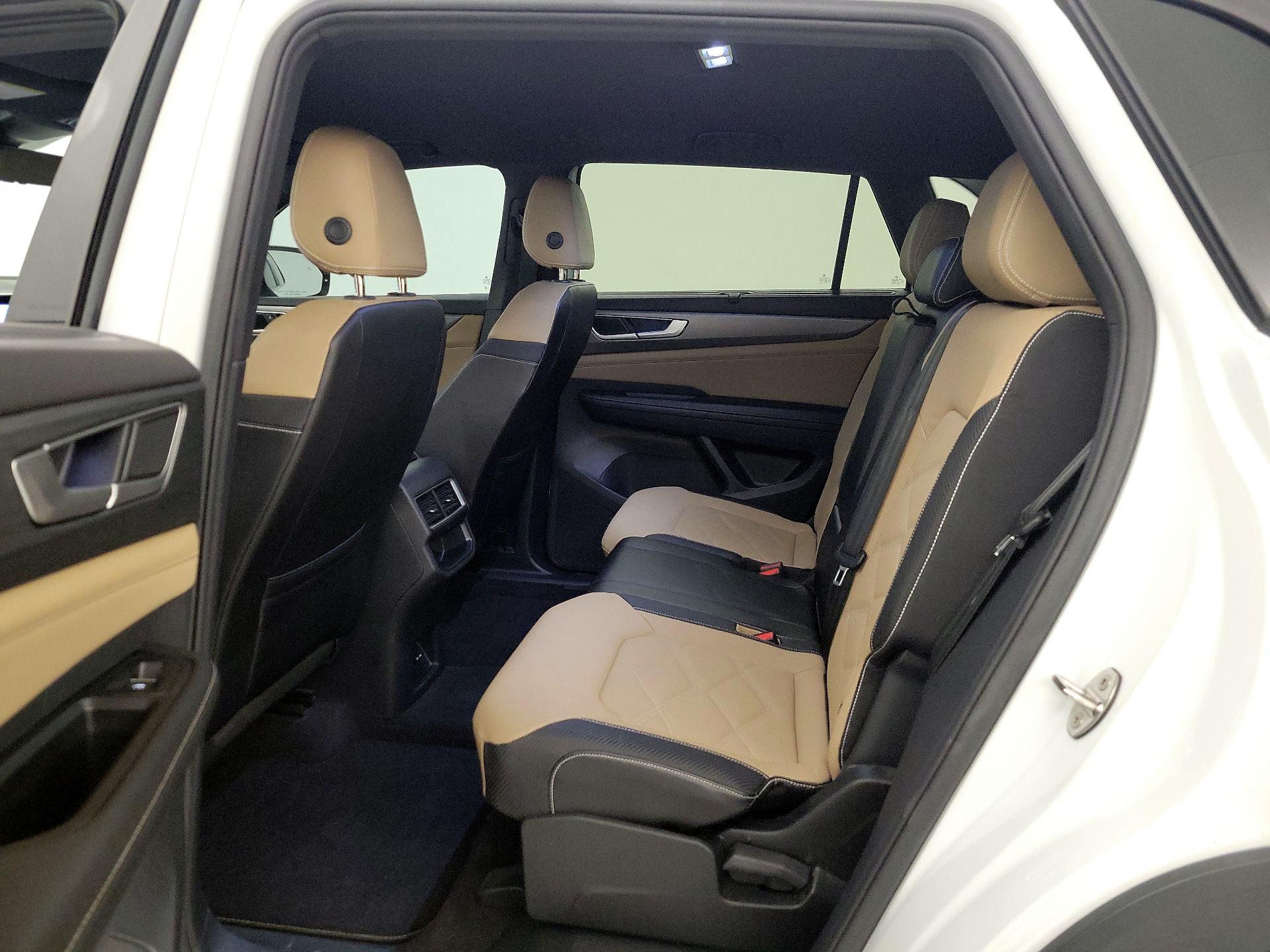 Thumbnail: 2024 Volkswagen Atlas - 18