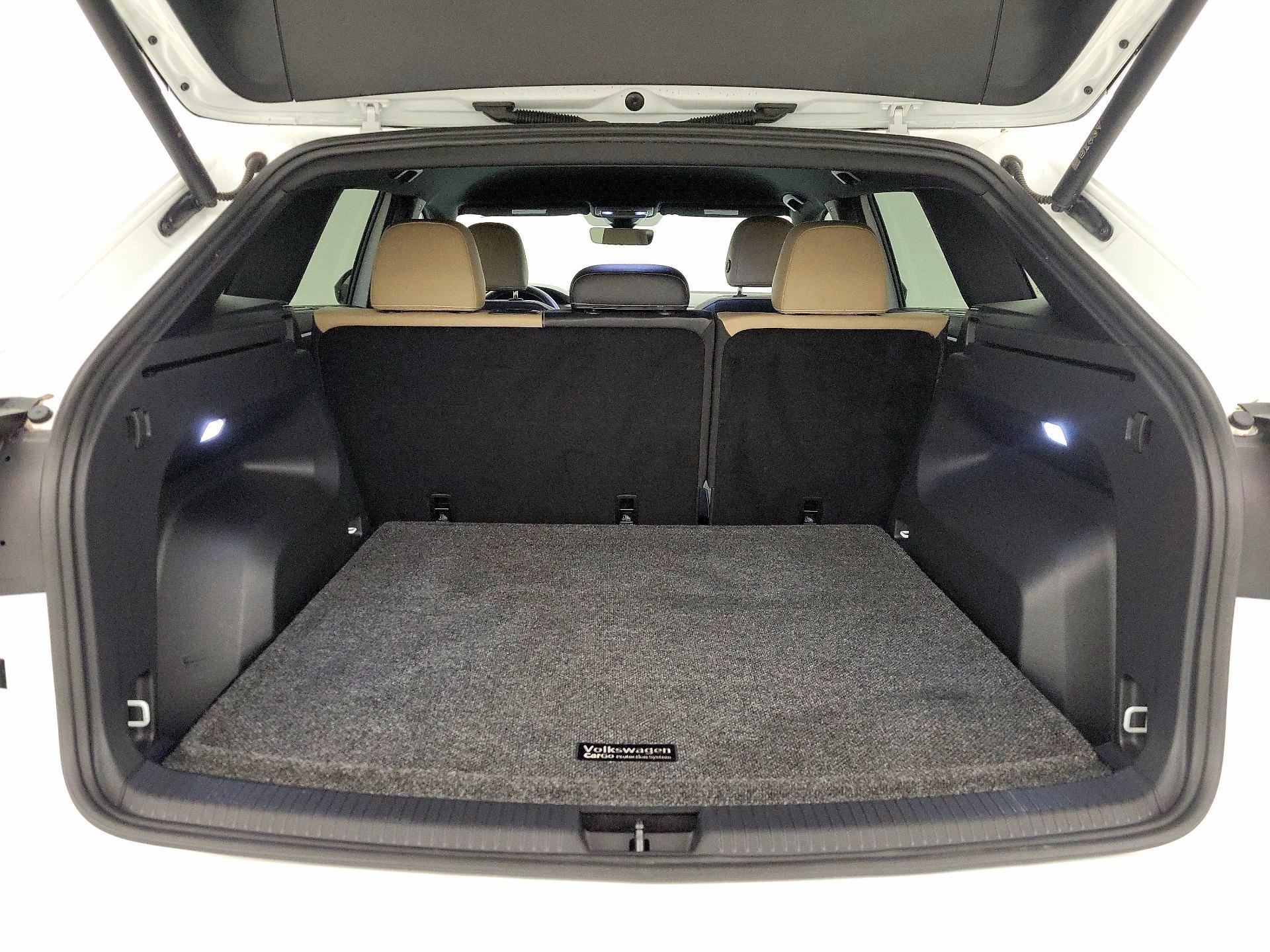 Thumbnail: 2024 Volkswagen Atlas - 19