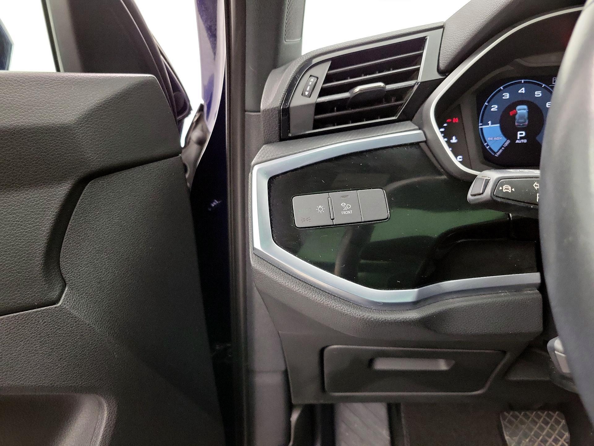 Thumbnail: 2022 Audi Q3 - 13