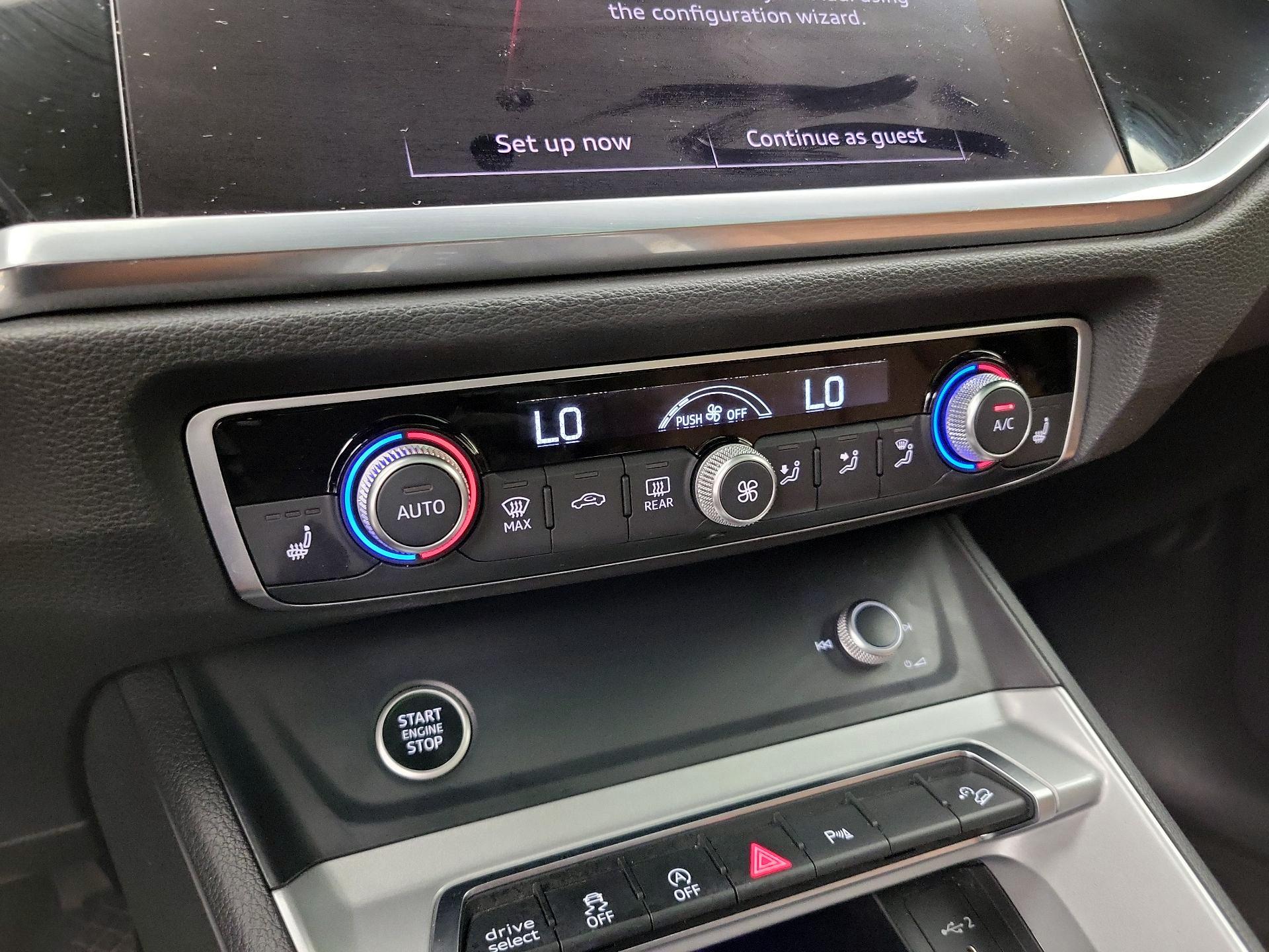 Thumbnail: 2022 Audi Q3 - 16