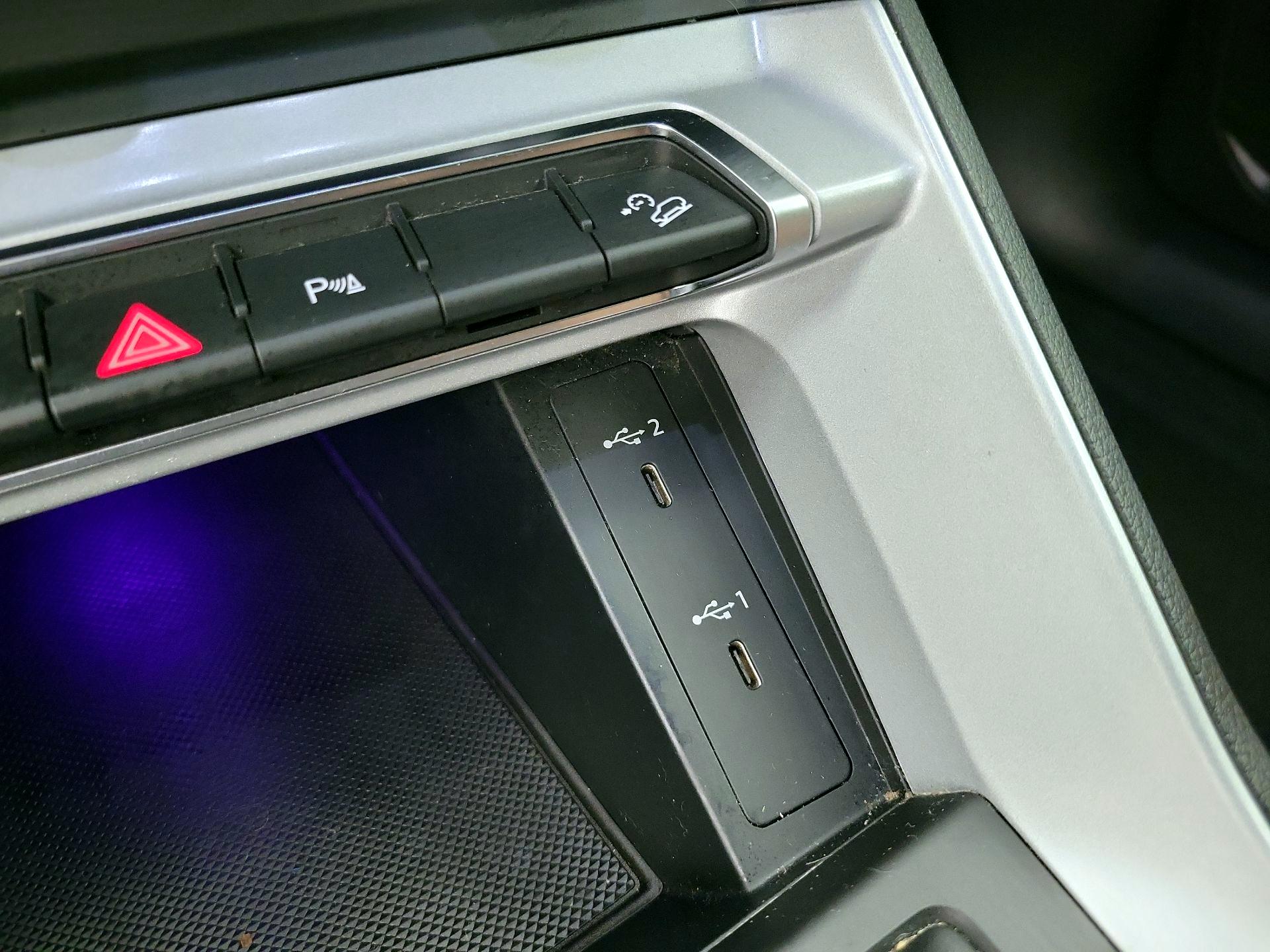 Thumbnail: 2022 Audi Q3 - 18