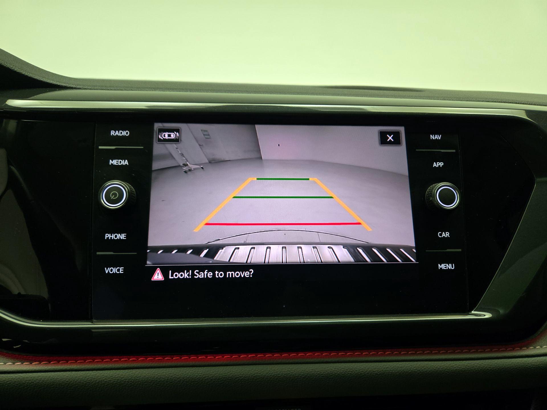 Thumbnail: 2022 Volkswagen Taos - 14