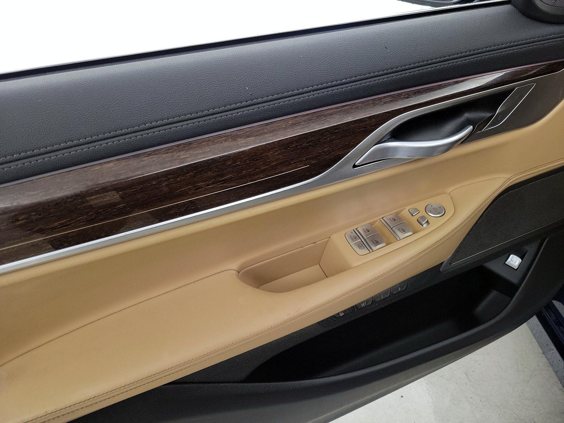 Thumbnail: 2021 BMW 7 Series - 12