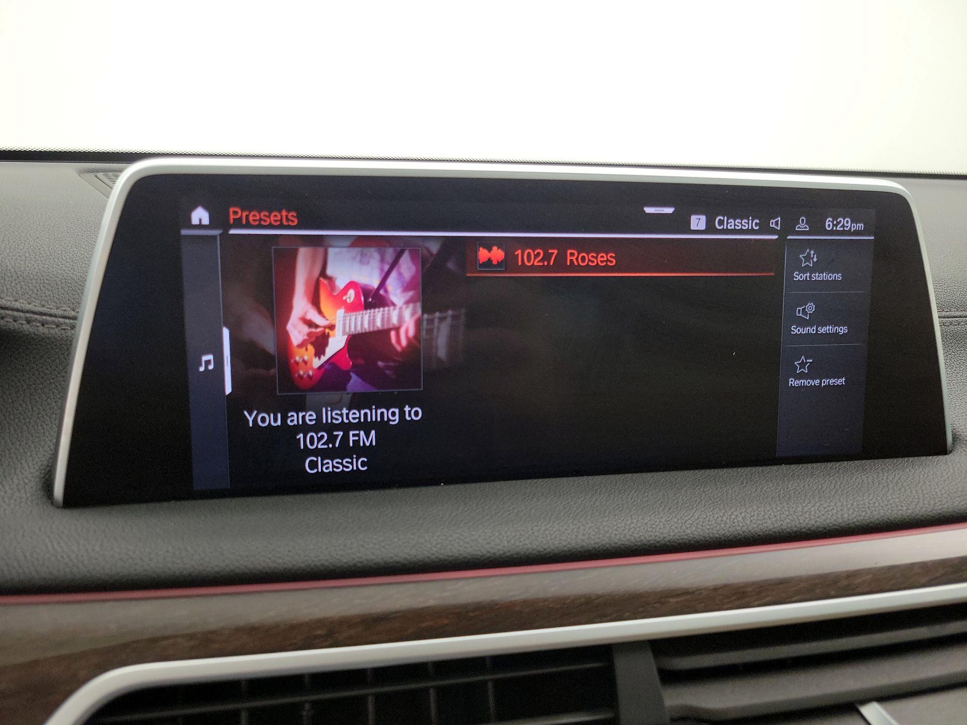 Thumbnail: 2021 BMW 7 Series - 16