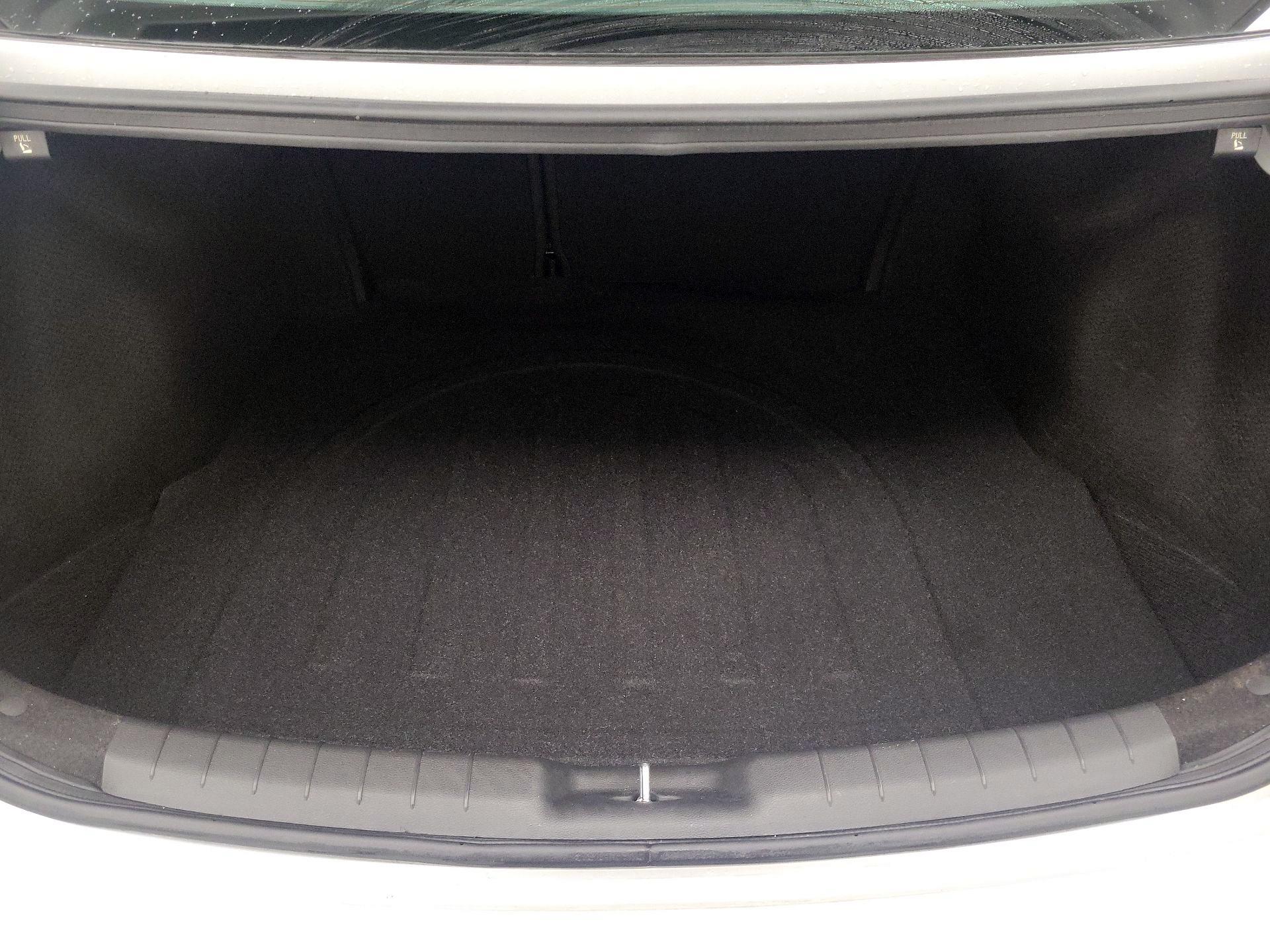 Thumbnail: 2020 Hyundai Elantra - 20