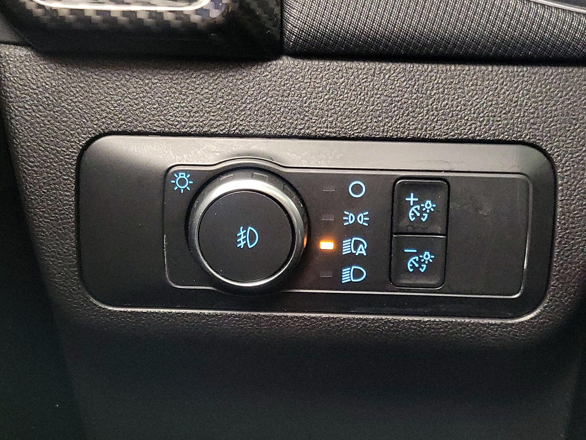 Thumbnail: 2022 Ford Bronco Sport - 13