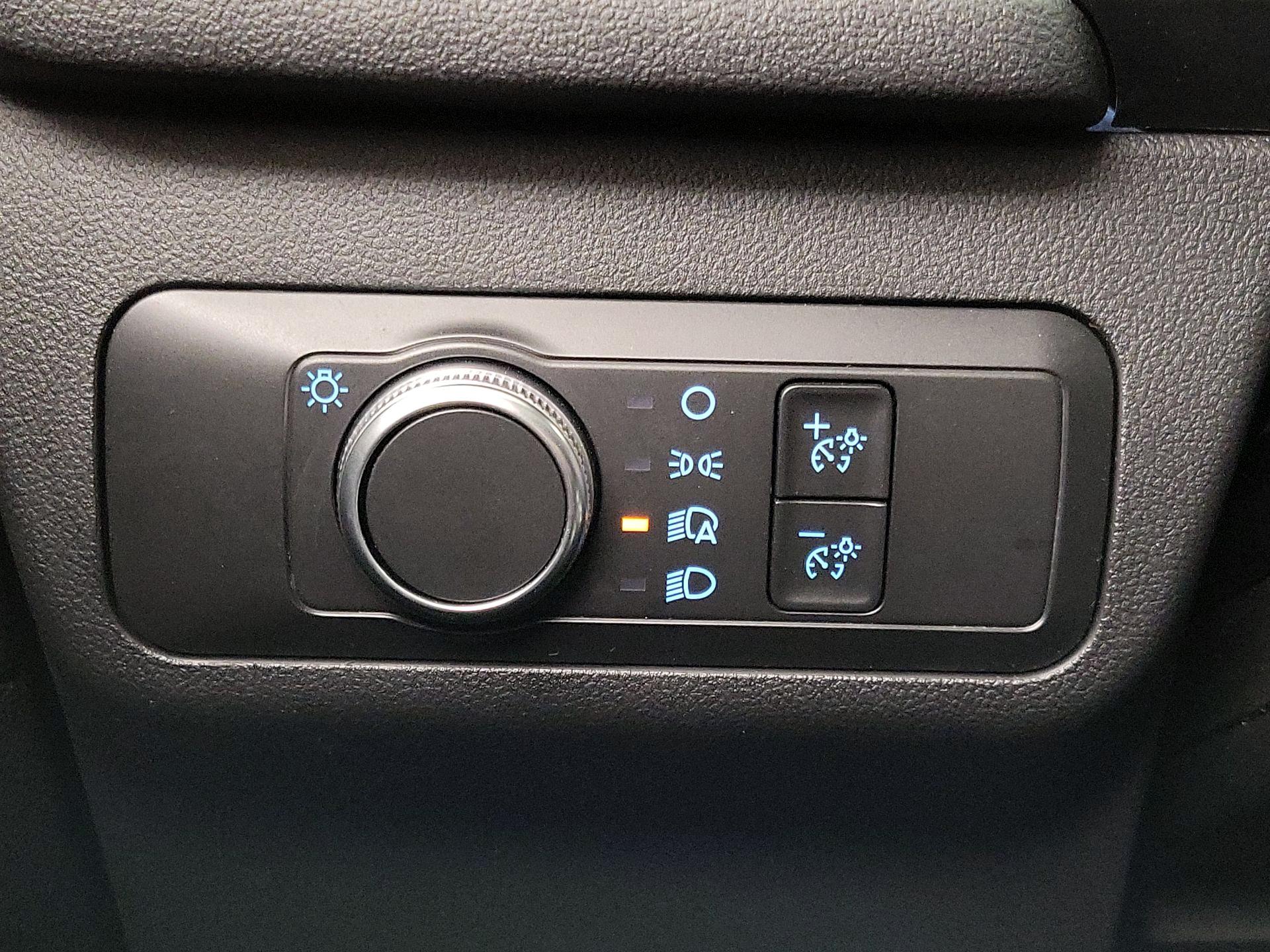 Thumbnail: 2021 Ford Escape - 13